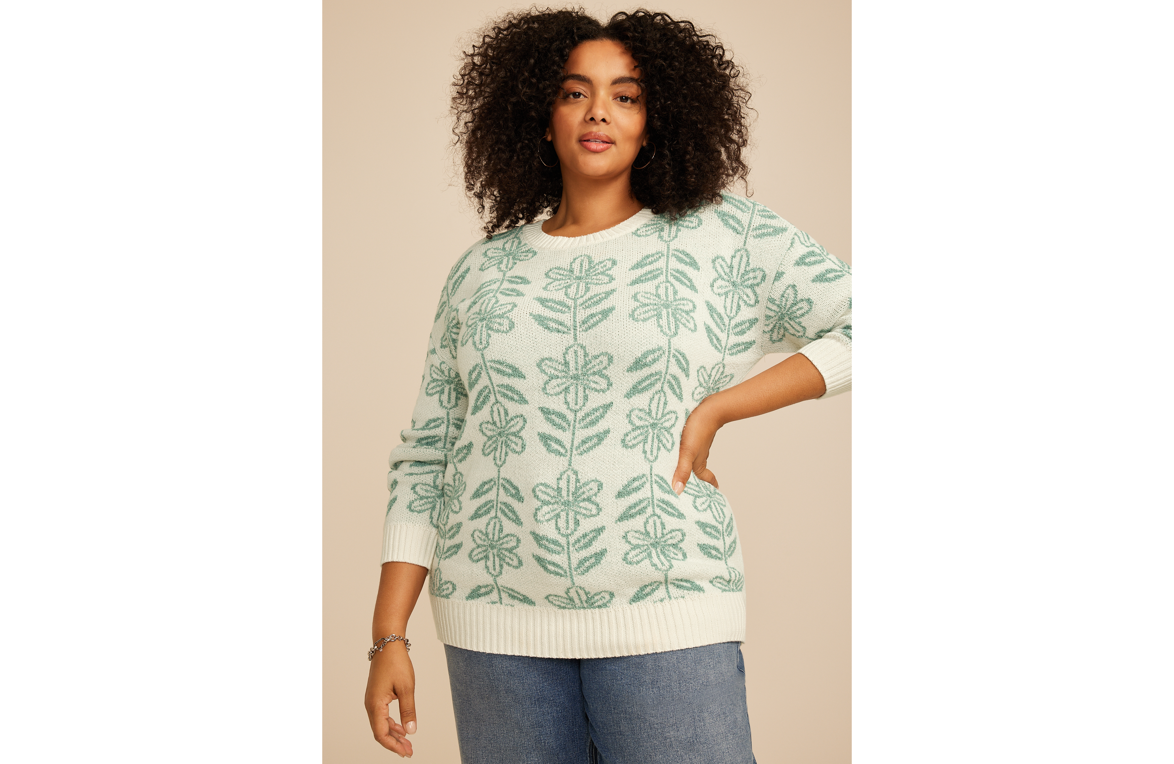 Plus Textured Floral Crew Neck Sweater