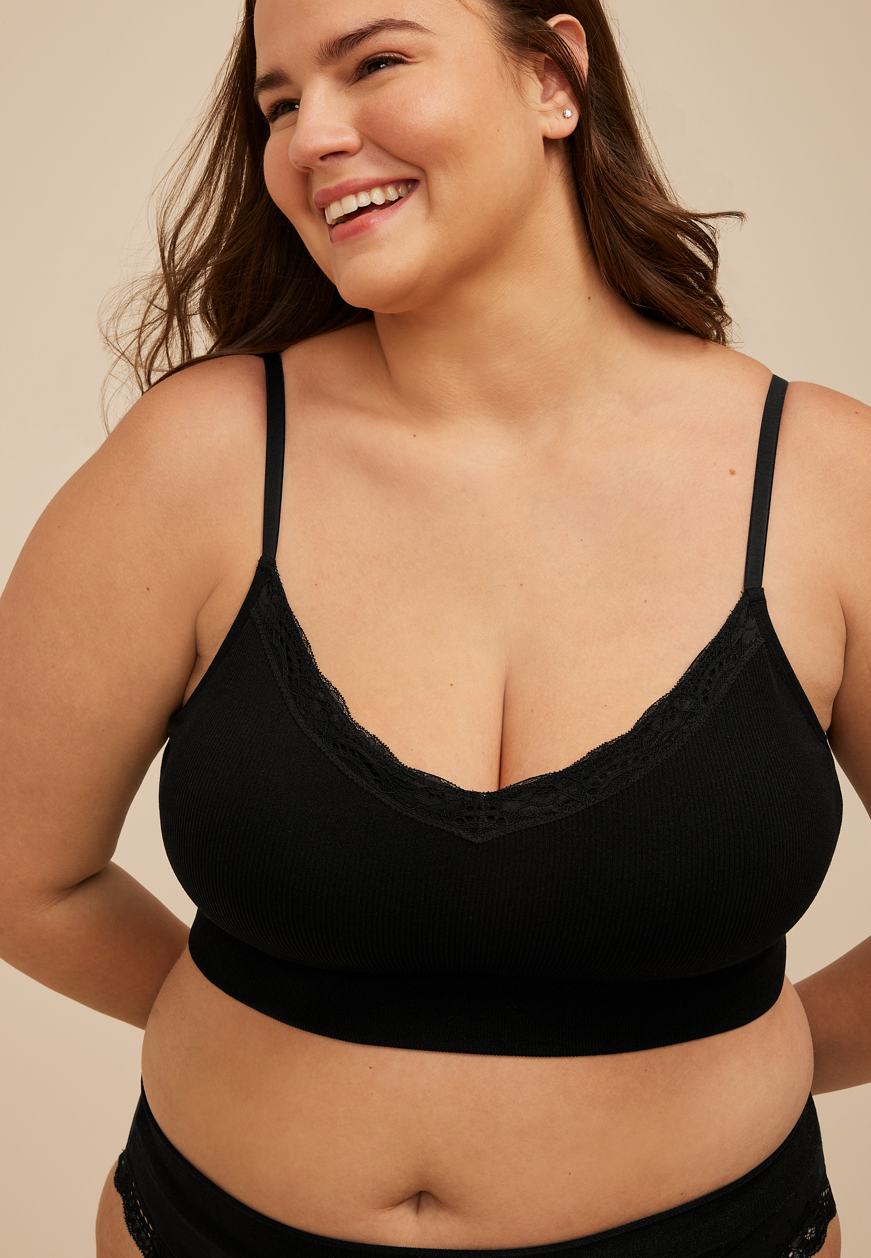 True Stretch Seamless V Neck Lace Trim Bralette