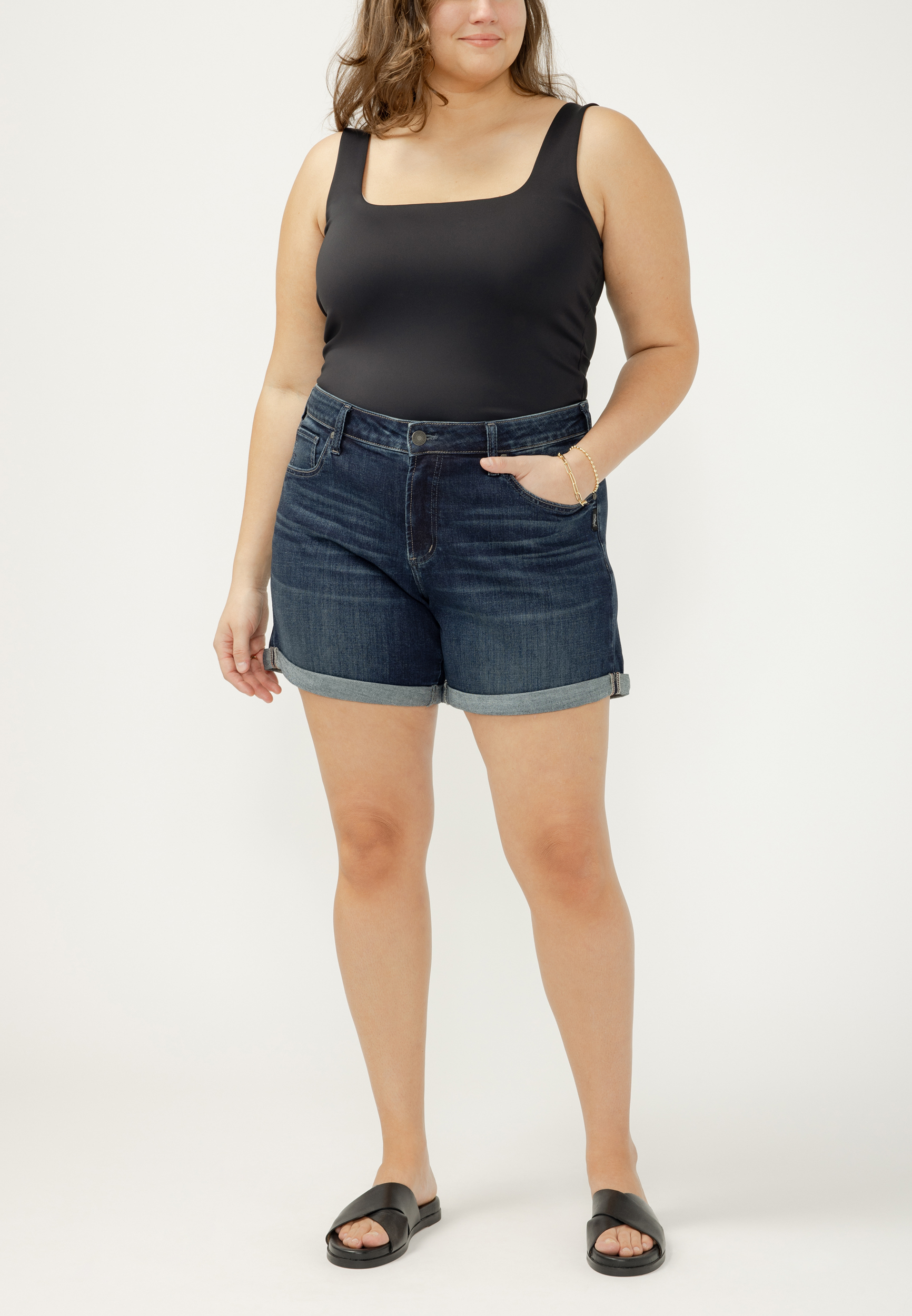 Plus Size Silver Jeans Co.&reg; Mid Rise Luxe Stretch Rolled Hem 6in Boyfriend Short