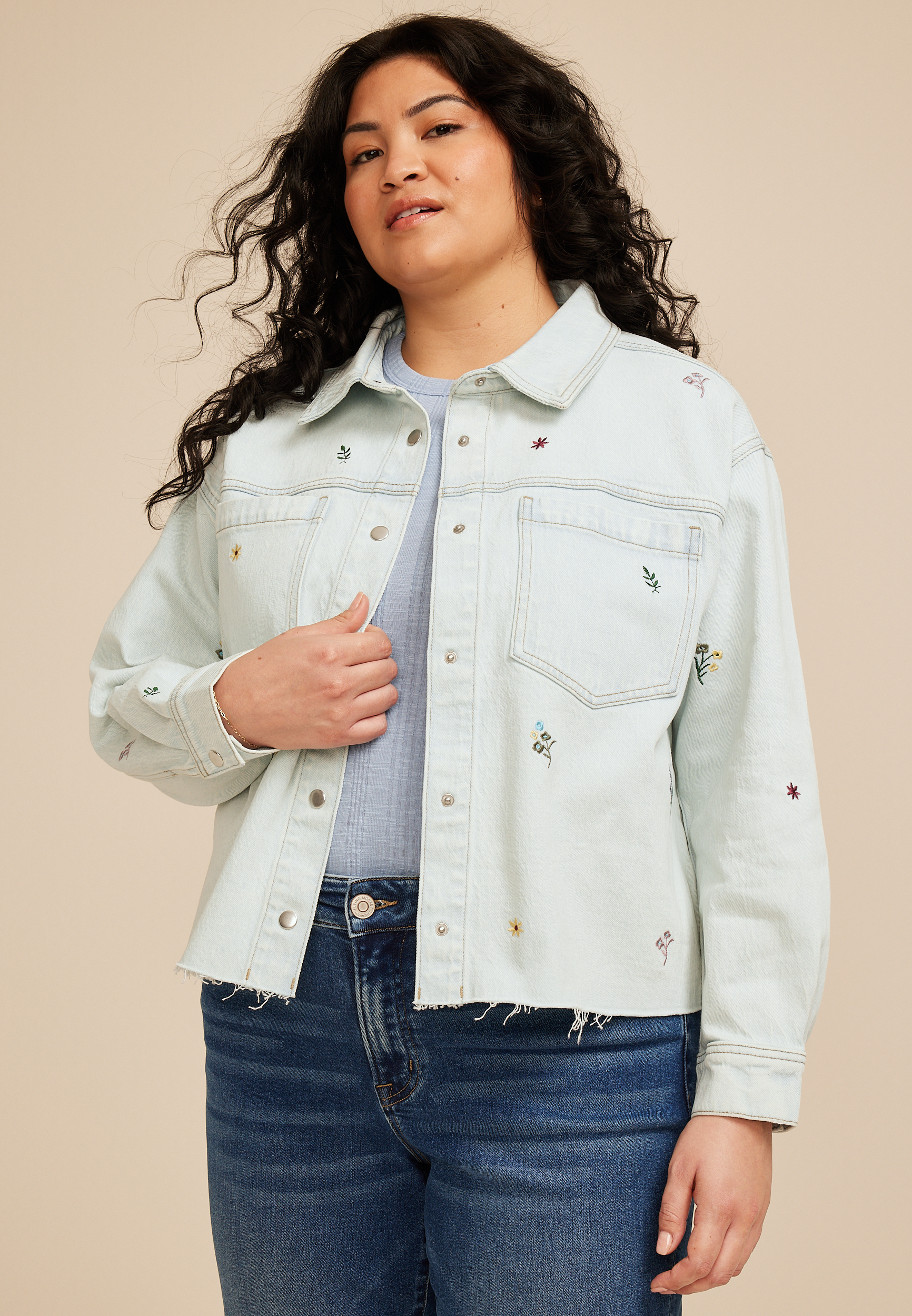 Plus Size Floral Embroidered Cropped Denim Jacket