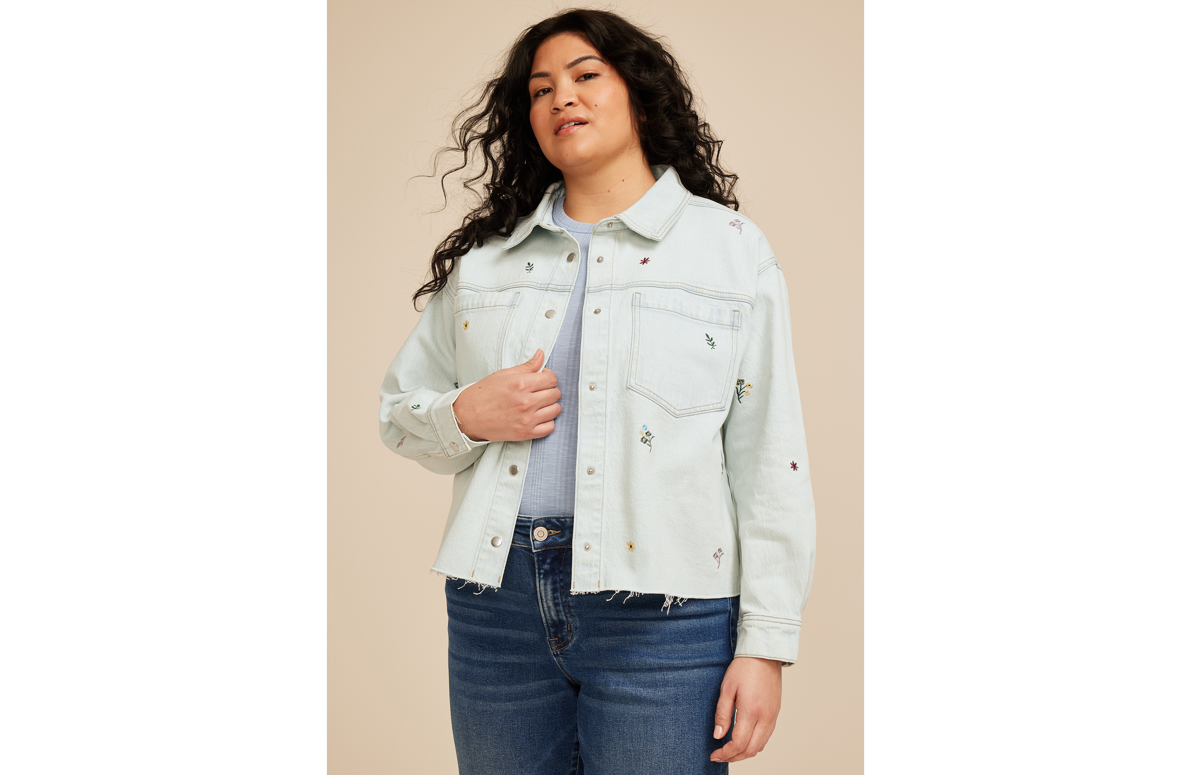 Plus Floral Embroidered Cropped Denim Jacket