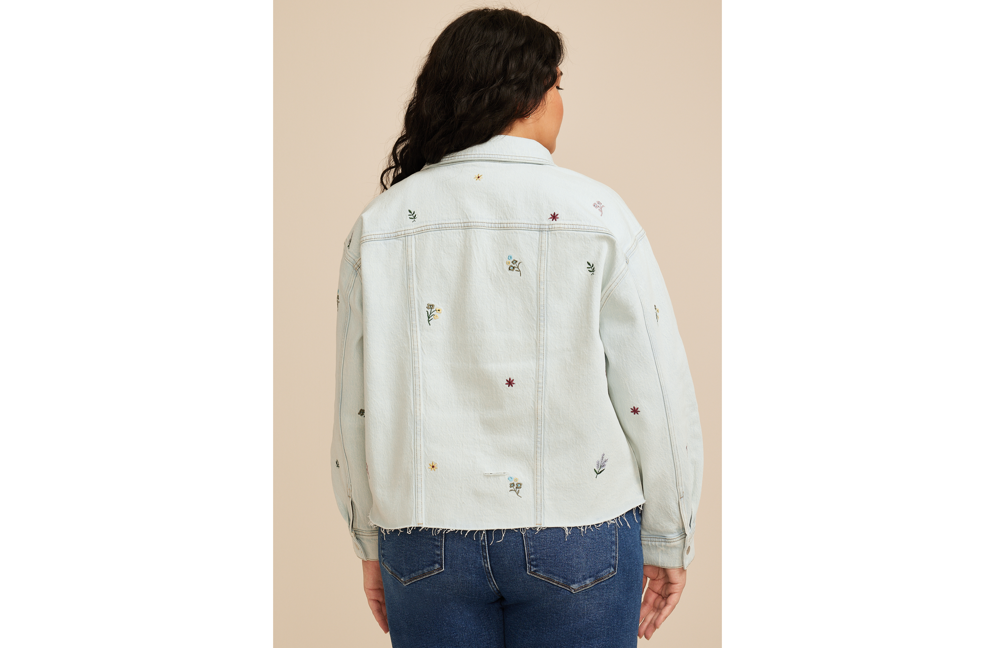 Plus Floral Embroidered Cropped Denim Jacket