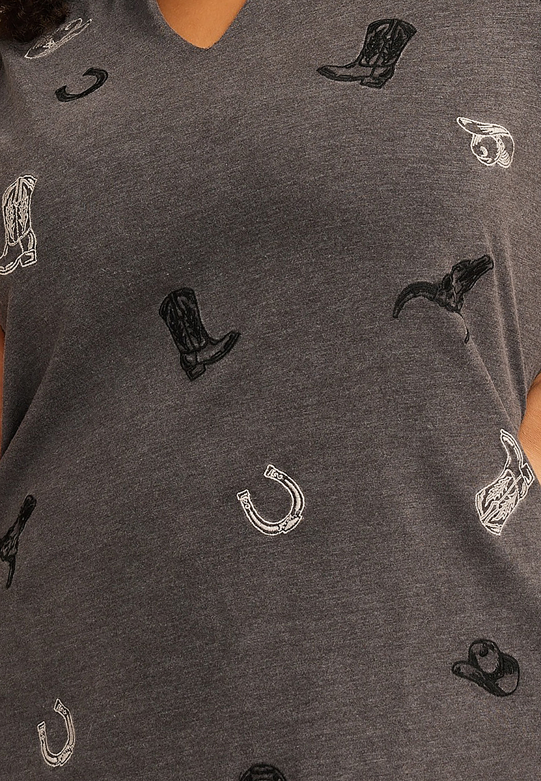 Plus Size Embroidered Western Icon Classic Fit Graphic Tee, C125, large