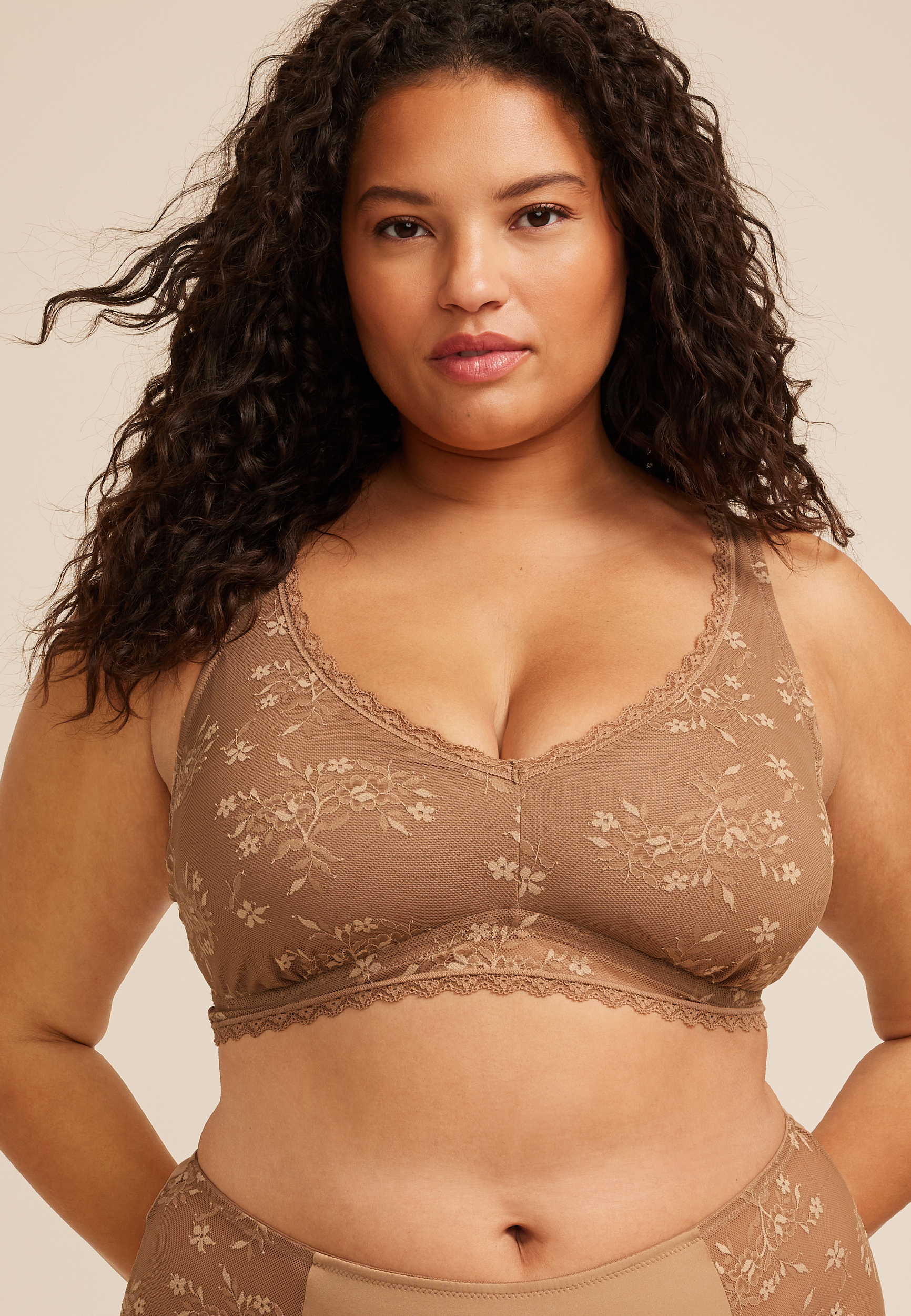 Vintage Lace Plunge Neck Floral Lace Bralette - thumbnail 9
