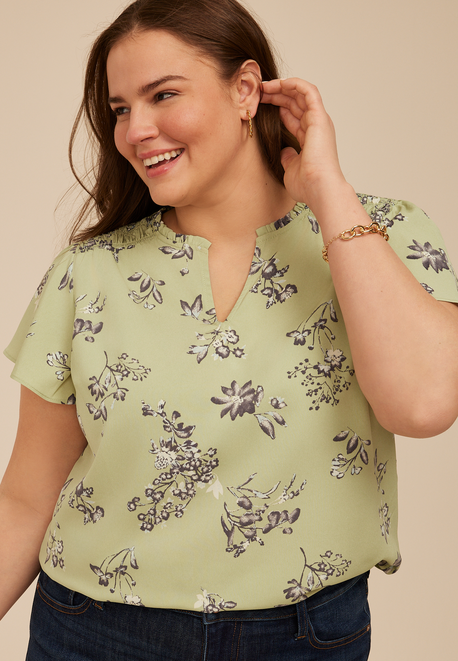 Plus Size Floral Button Front Flutter Sleeve Blouse