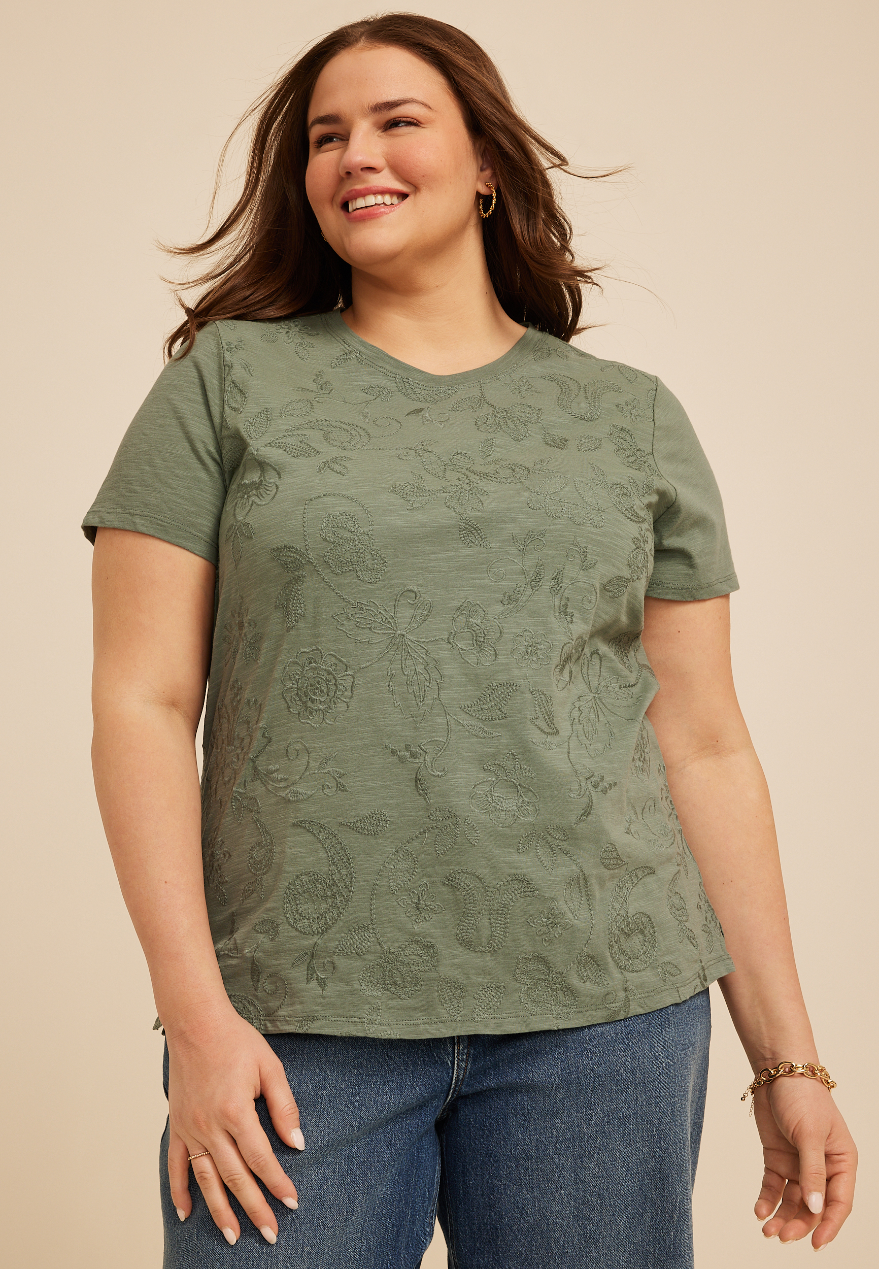 Plus Size Embroidered Front Short Sleeve Tee