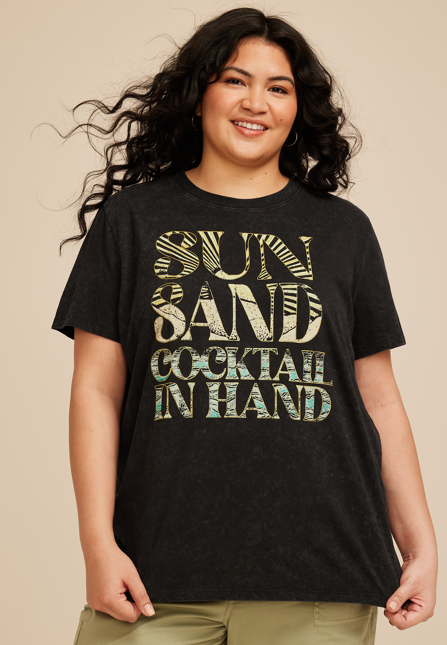 Plus Size Sun Sand Cocktail In Hand Oversized Fit Graphic Tee