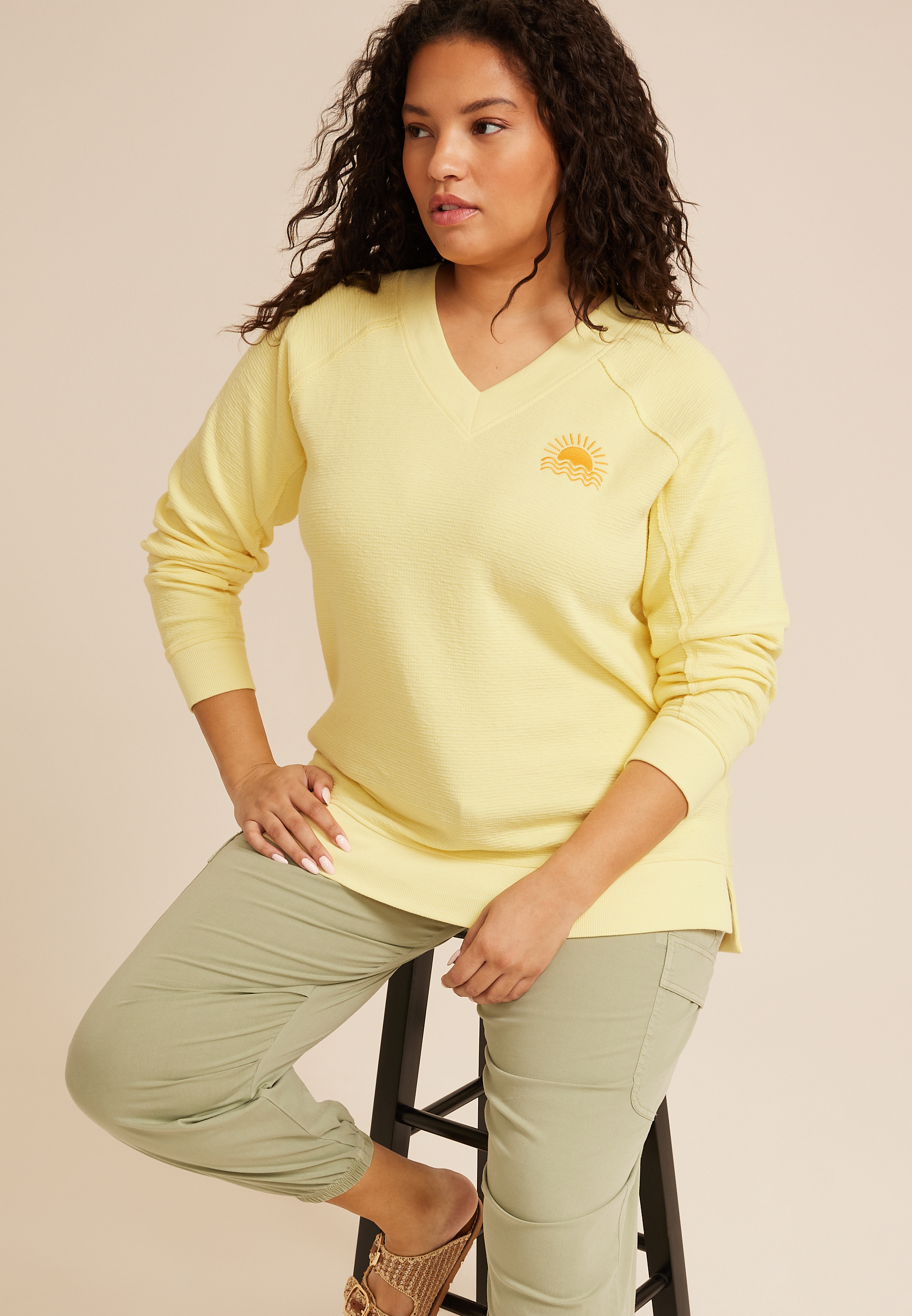 Plus Size Here Comes The Sun Textured V Neck Sweatshirt, C6396, large