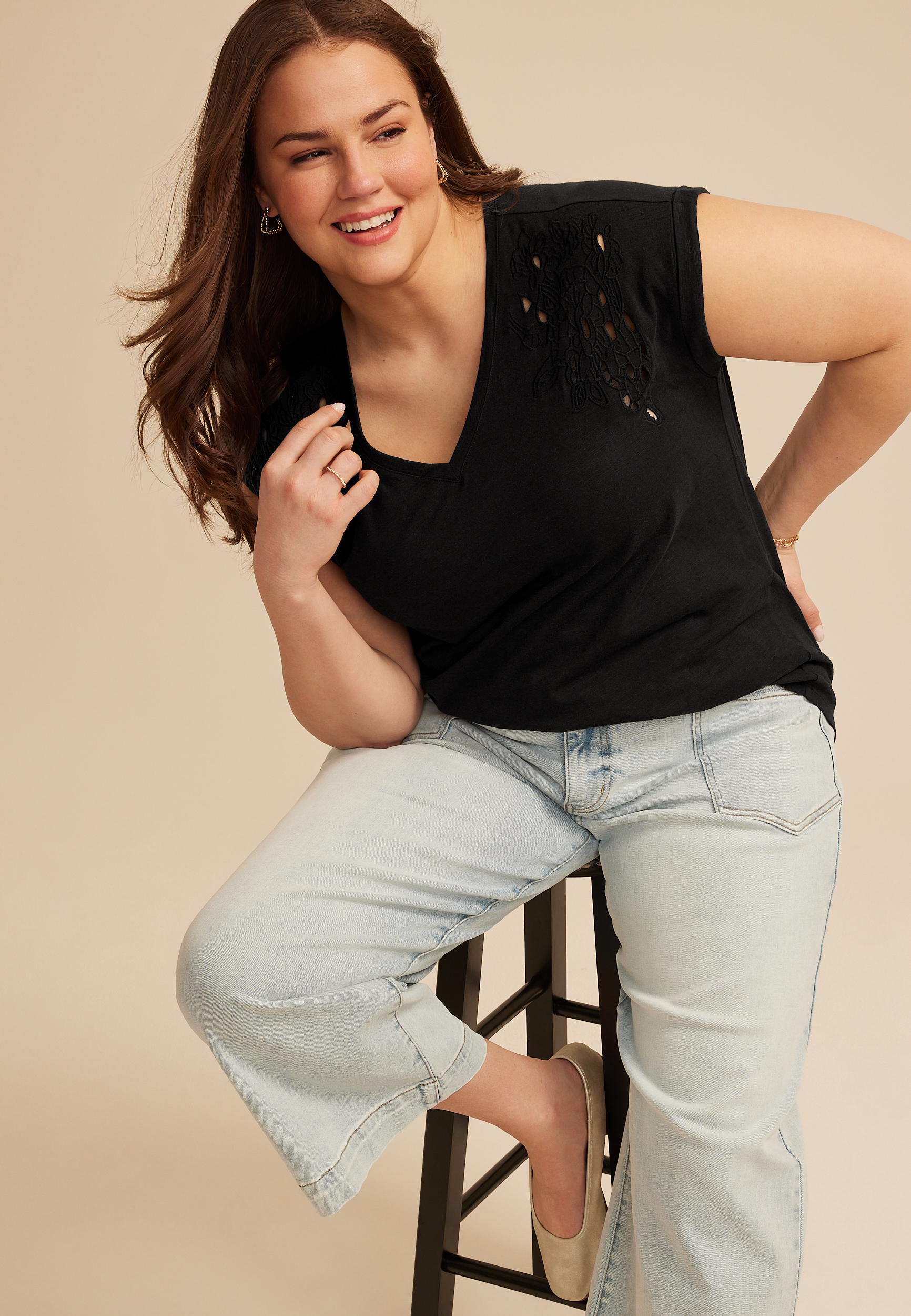 Eyelet Cutwork V Neck Tee