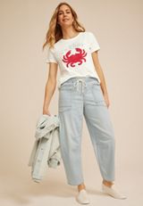 Feelin Crabby Classic Fit Graphic Tee, C4673, small