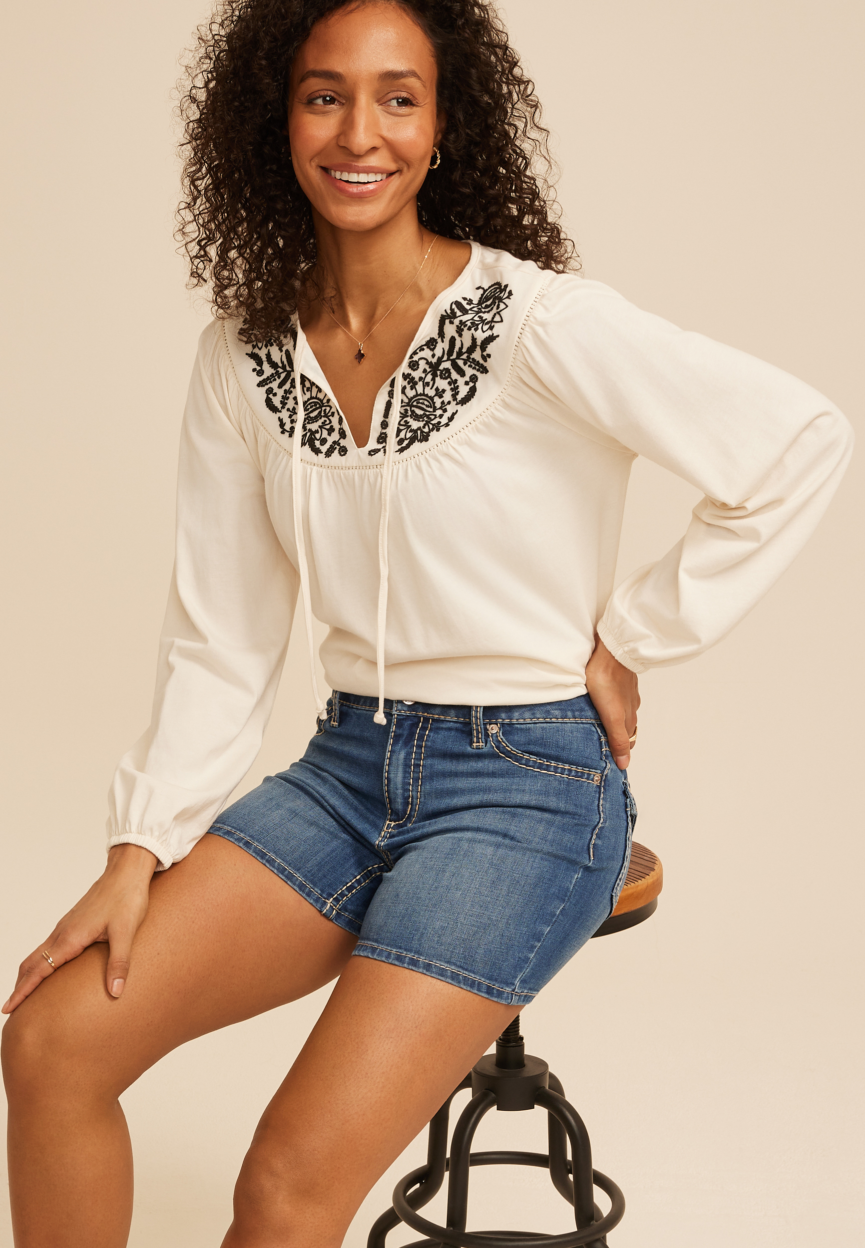 m jeans by maurices&trade; Mid Rise Thick Stitch Button Flap Pocket 5in Shorts