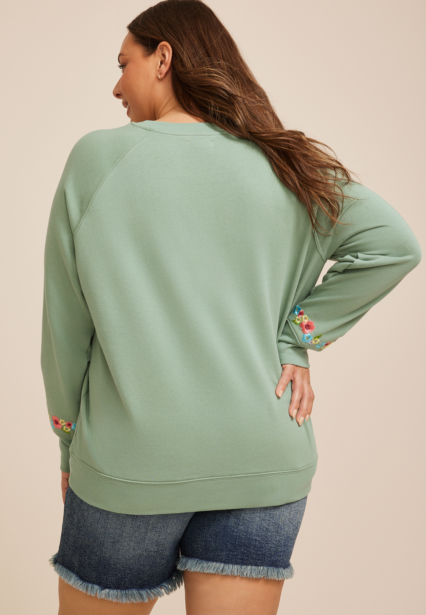 Plus Size Mama Floral Embroidered Sweatshirt, C7225, large