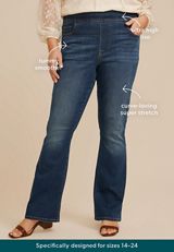 Plus Size m jeans by maurices&trade; Ultra High Rise Pull On Lean Leg Flare Jean, C3337, small