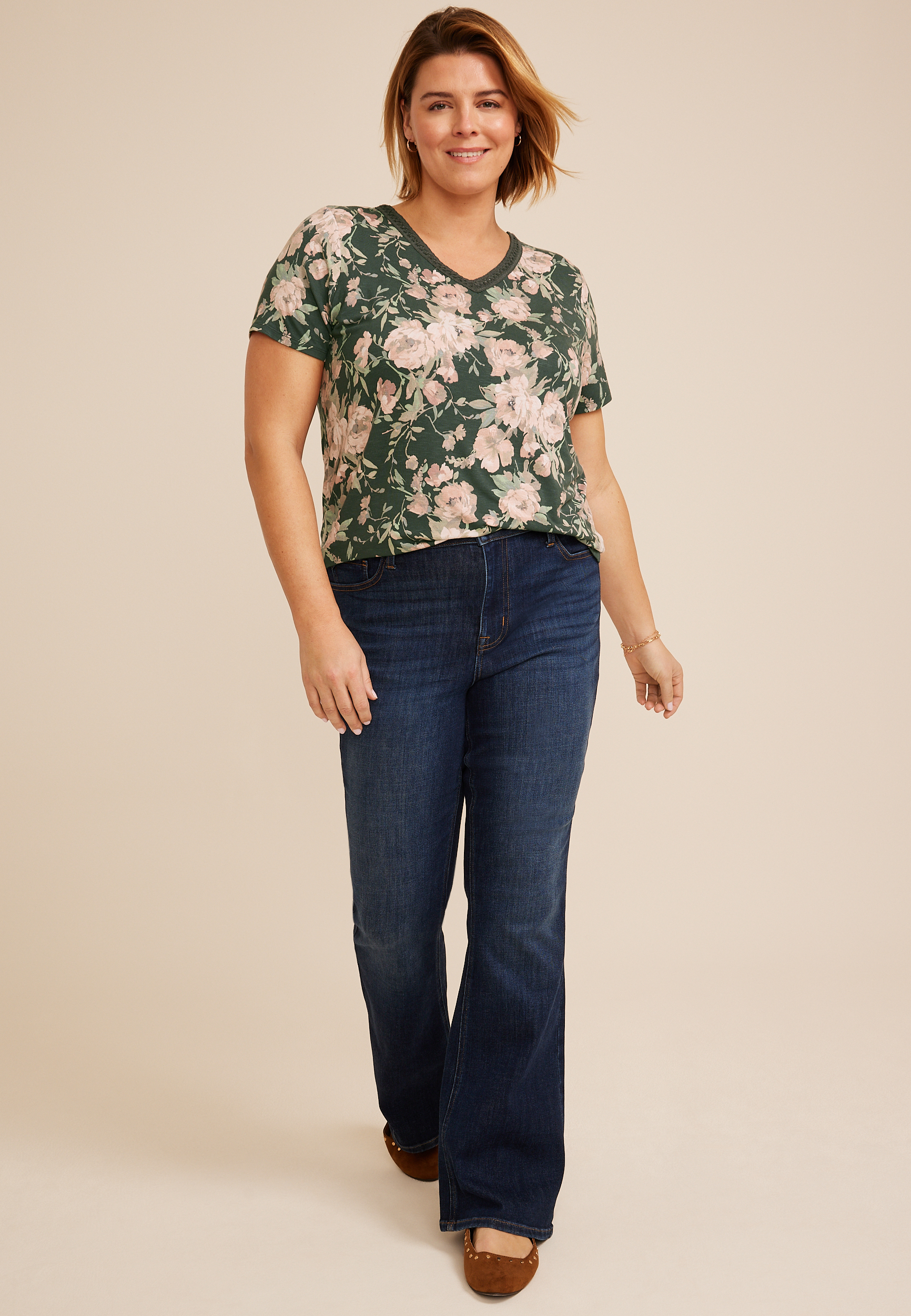 Plus Size Floral Crochet Trim V Neck Tee, C2722, large