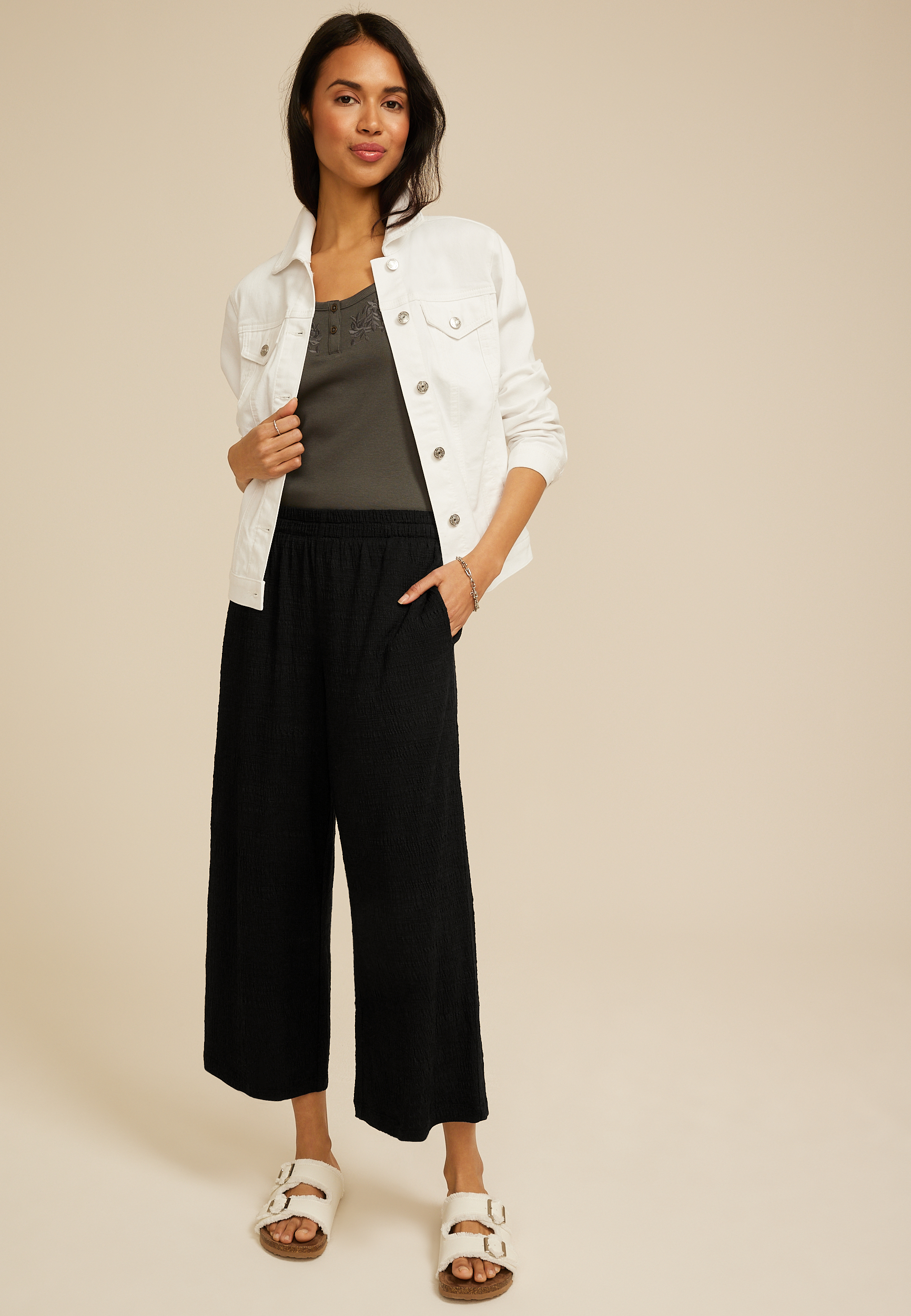 Textured Wide Leg Cropped Pant | maurices