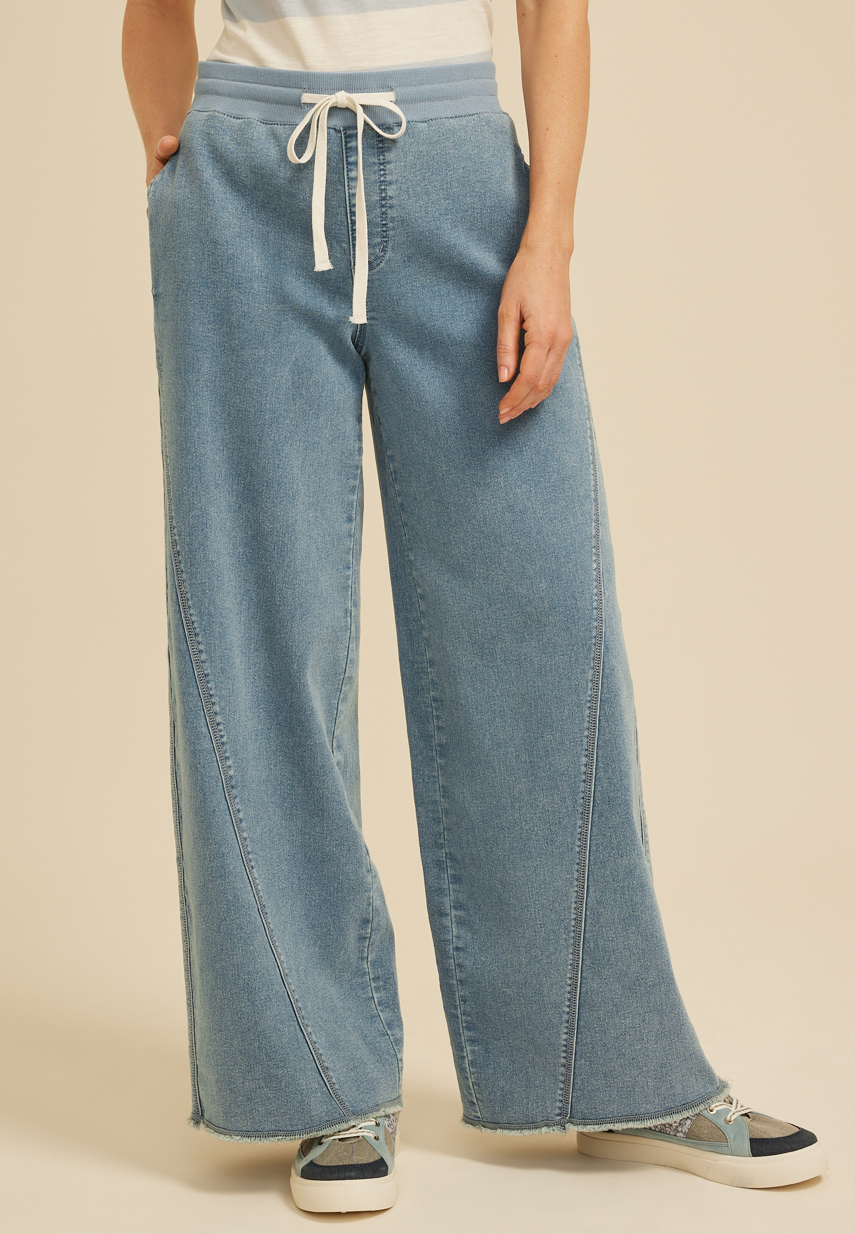 Light Knit Seamed Pull On Wide Leg Jean