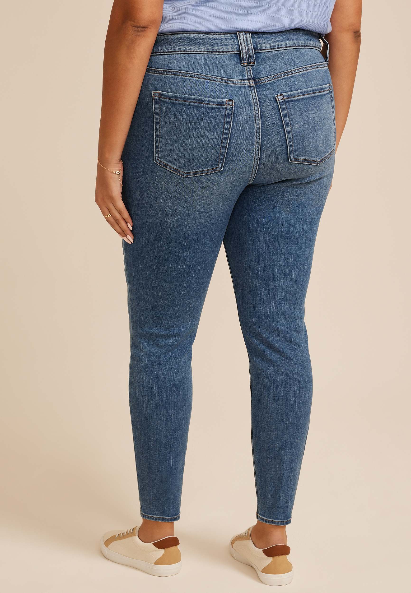 Plus Size m jeans by maurices&trade; Cool Comfort High Rise Angled Scoop Pocket Jegging, C3337, large
