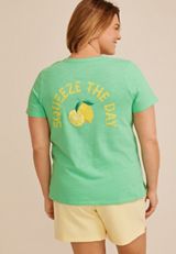 Plus Size Squeeze The Day Classic Fit Graphic Tee, C3926, small