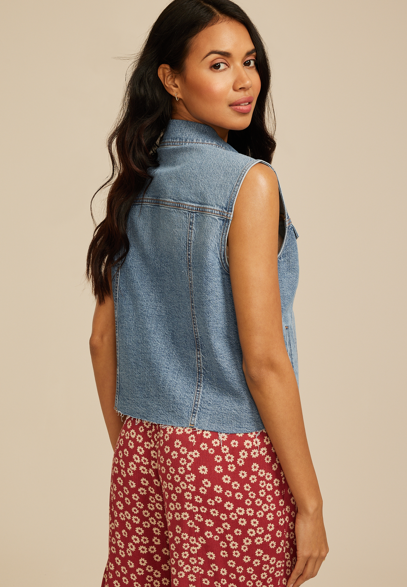 Medium Raw Hem Denim Vest, C3337, large