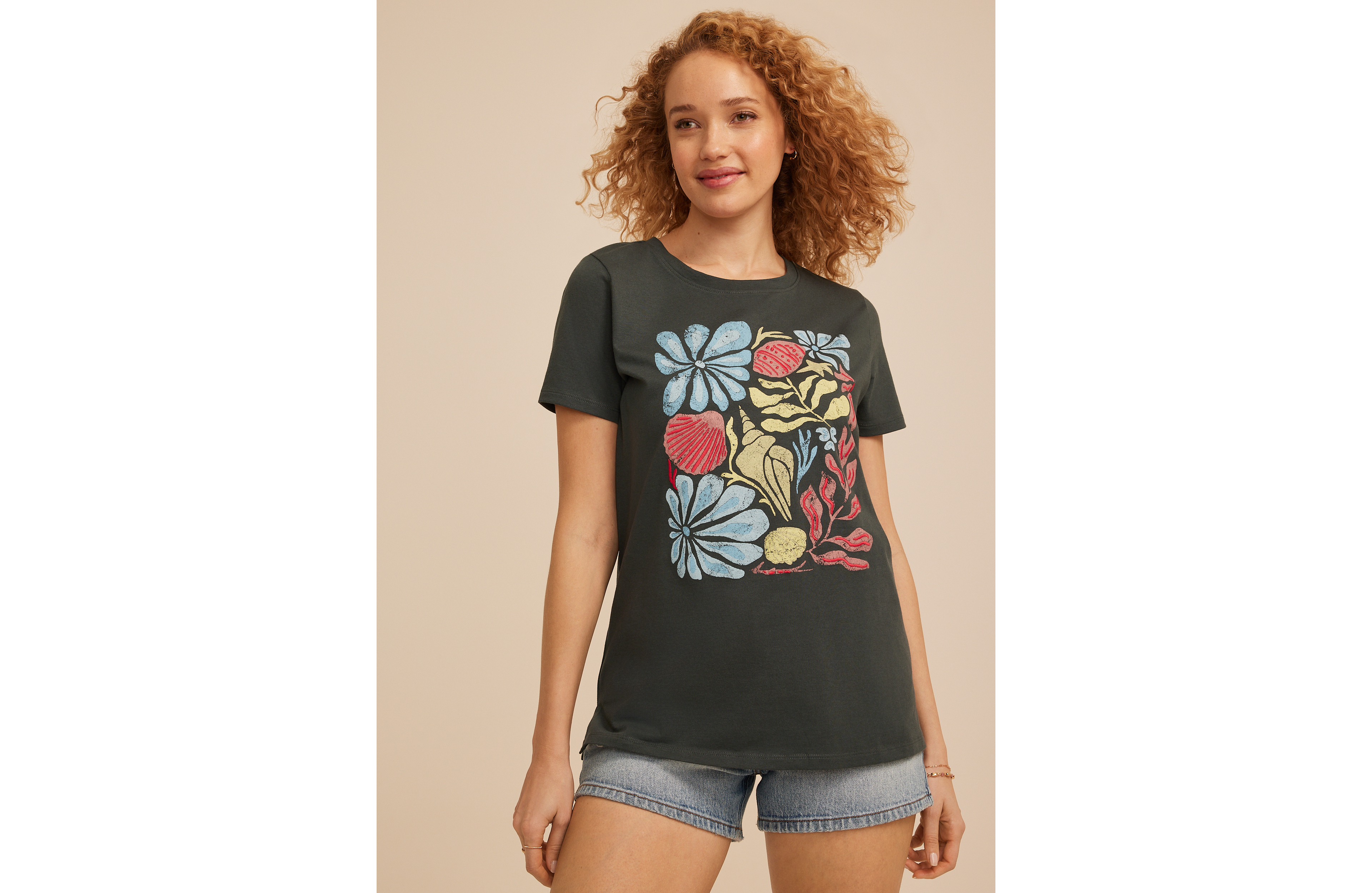 Floral Seashell Classic Fit Graphic Tee