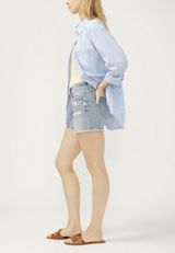 Silver Jeans Co.&reg; Suki Curvy Mid Rise Frayed Hem 4in Short, C2806, small