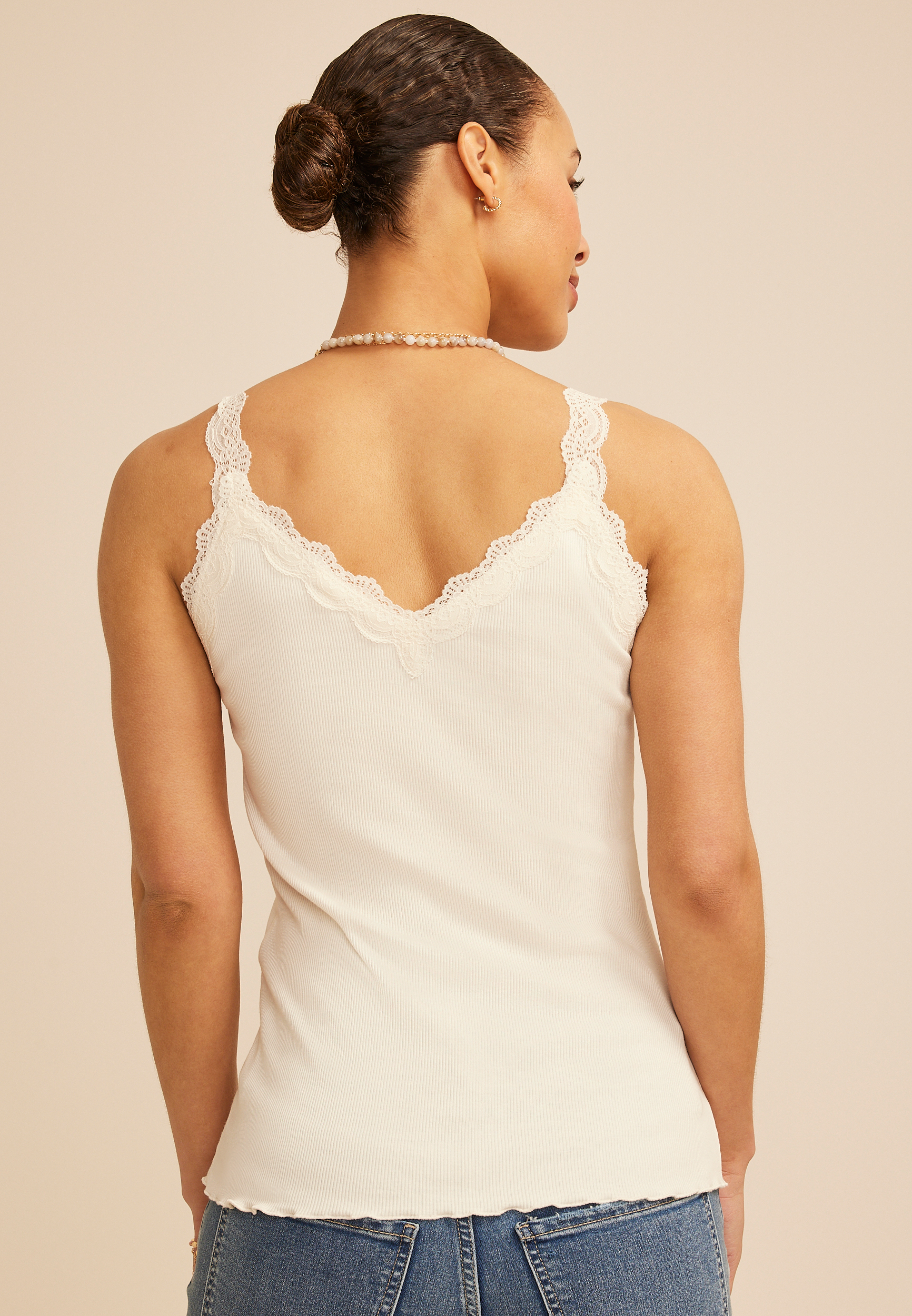 Scalloped Lace Trim Tank Top - thumbnail 2