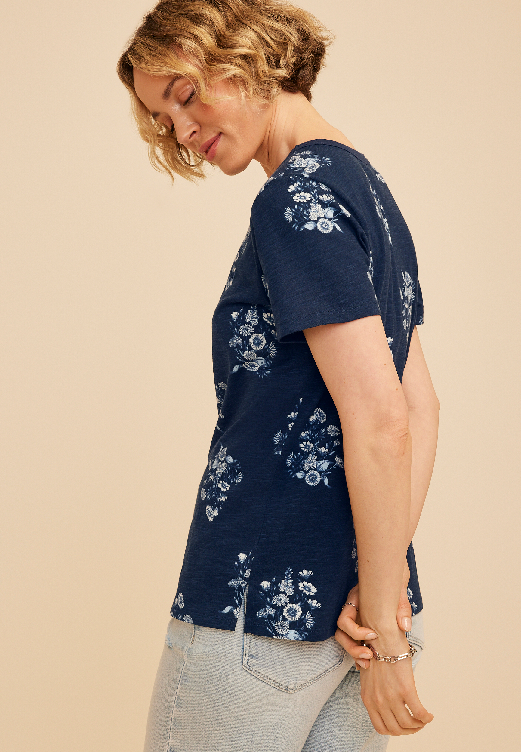 24/7 Dawson Blue Floral Crew Neck Tee, C1606, large