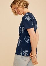 24/7 Dawson Blue Floral Crew Neck Tee, C1606, small
