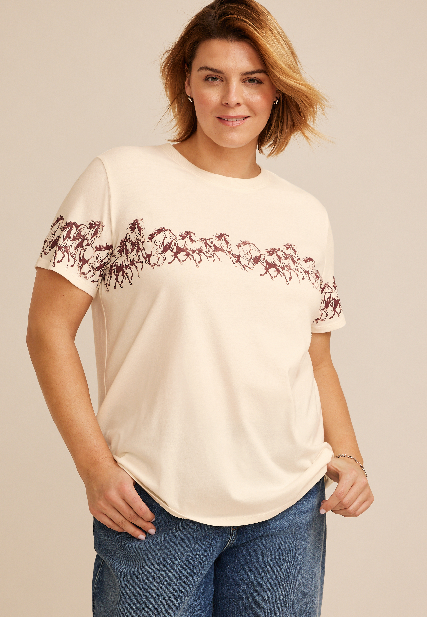 Plus Size Running Horse Oversized Fit Graphic Tee