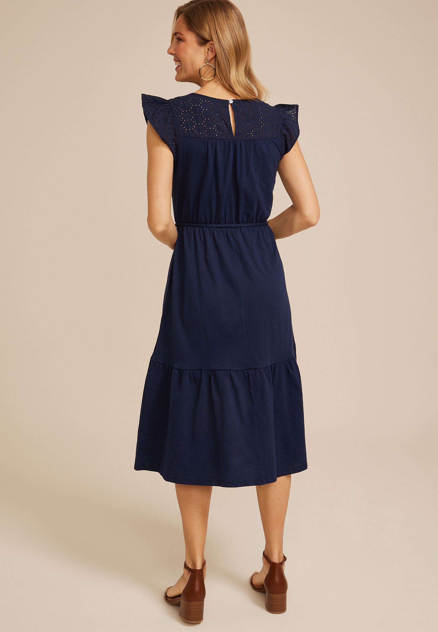 artemis lace maxi dress Artemis Black Lace Maxi Dress – Luxandluxy main image 0
