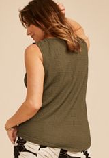 Plus Size Textured Button Front Tank Top, C7657, small