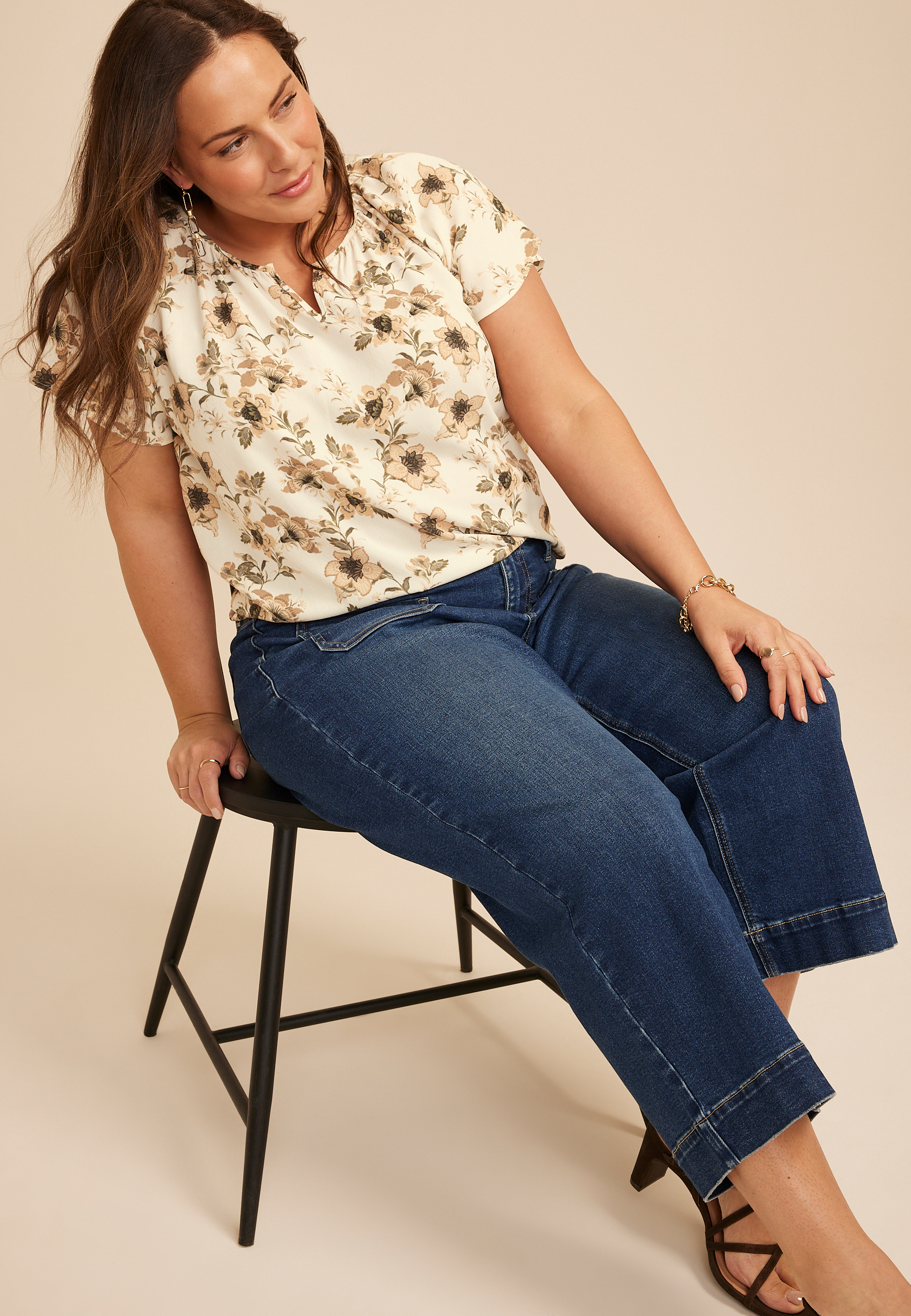 Plus Size Floral Notch Neck Flutter Sleeve Blouse