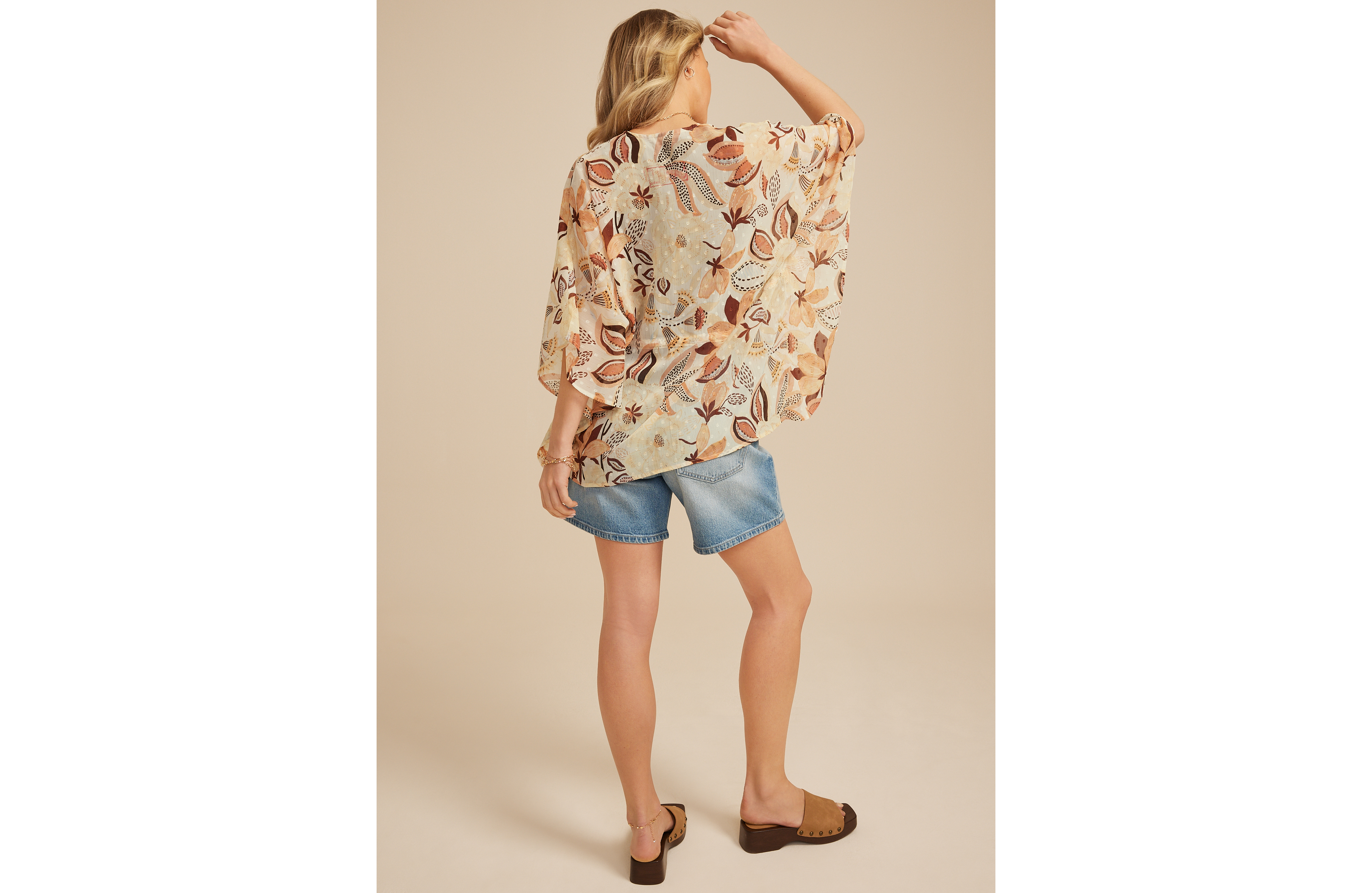 Metallic Floral Tie Front Kimono