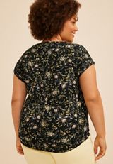 Plus Size 24/7 Berkley Floral V Neck Short Sleeve Tee, C1756, small