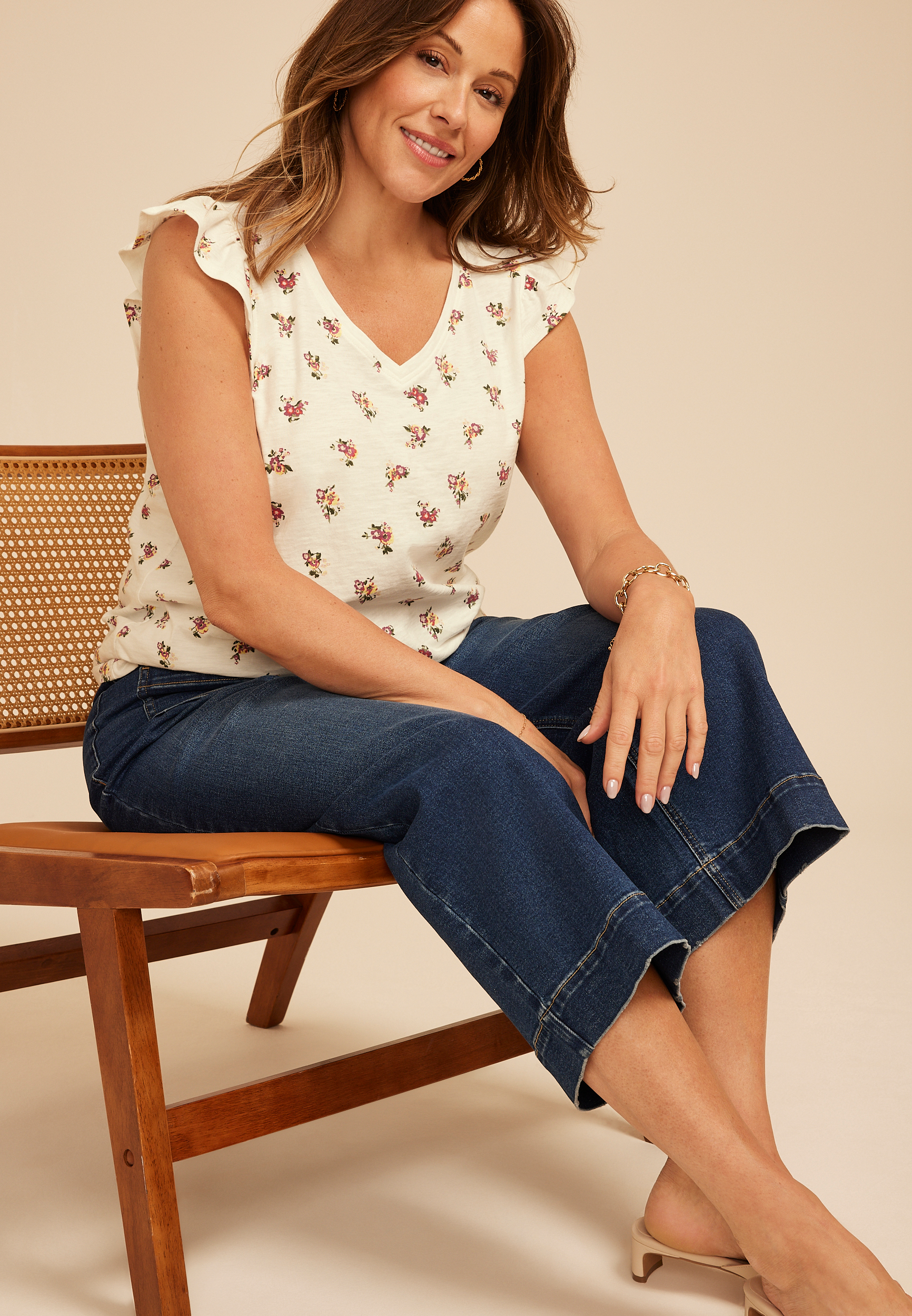 Plus Size Floral V Neck Flutter Sleeve Tee, C2969, large