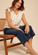 Plus Size Floral V Neck Flutter Sleeve Tee, C2969, small