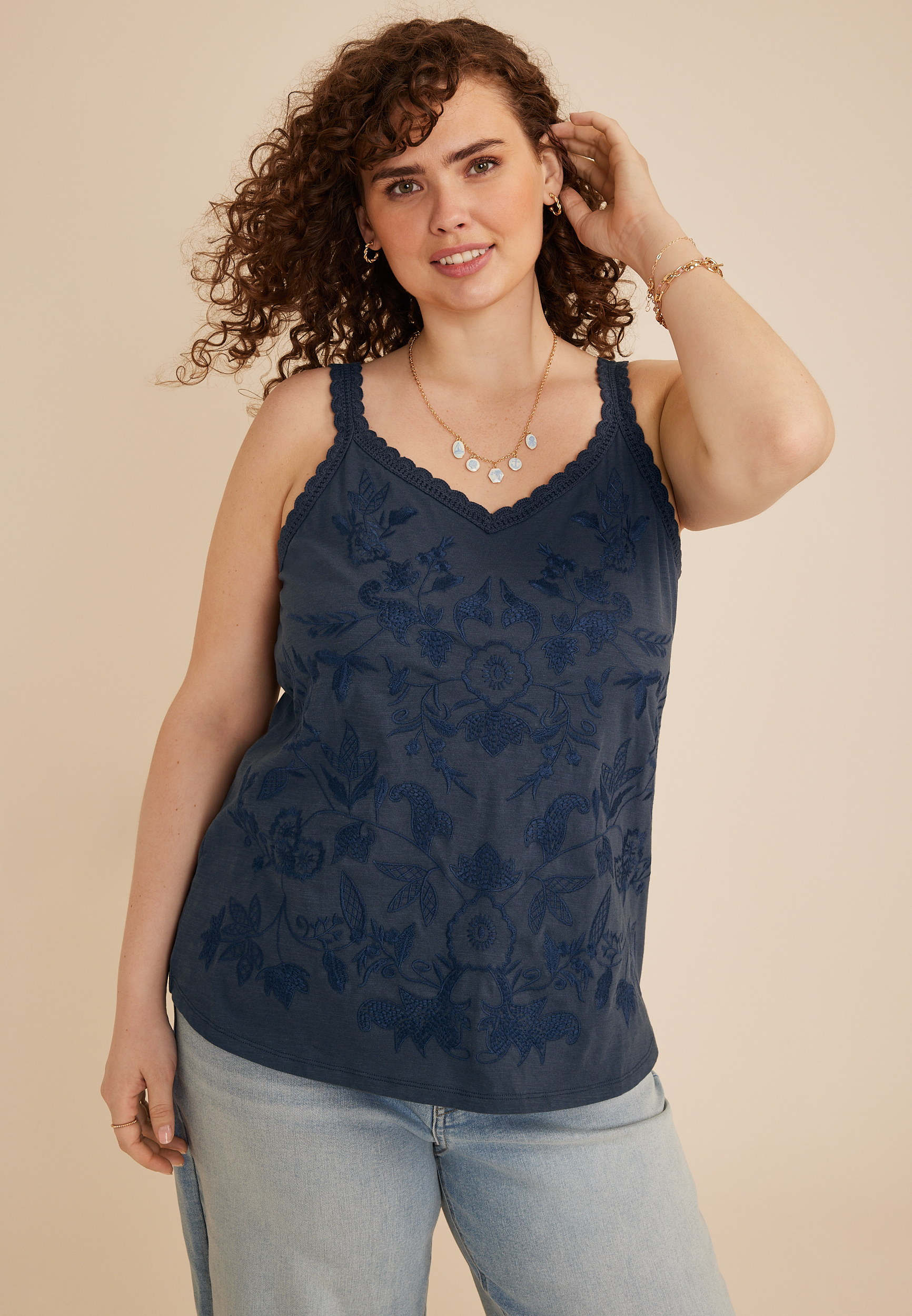Plus Size Embroidered Scalloped Trim Tank Top, C180, large