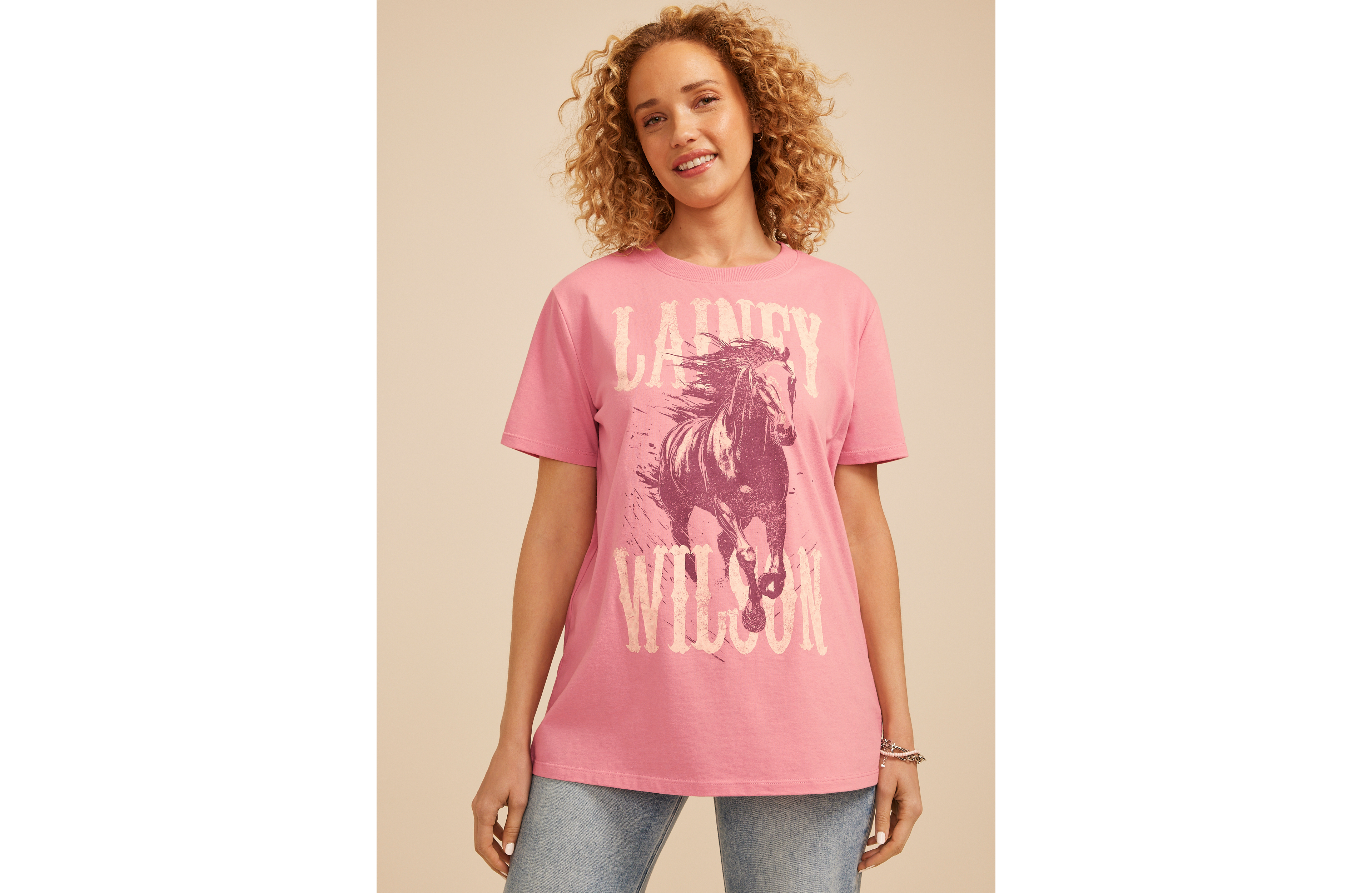 Lainey Wilson Oversized Fit Graphic Tee
