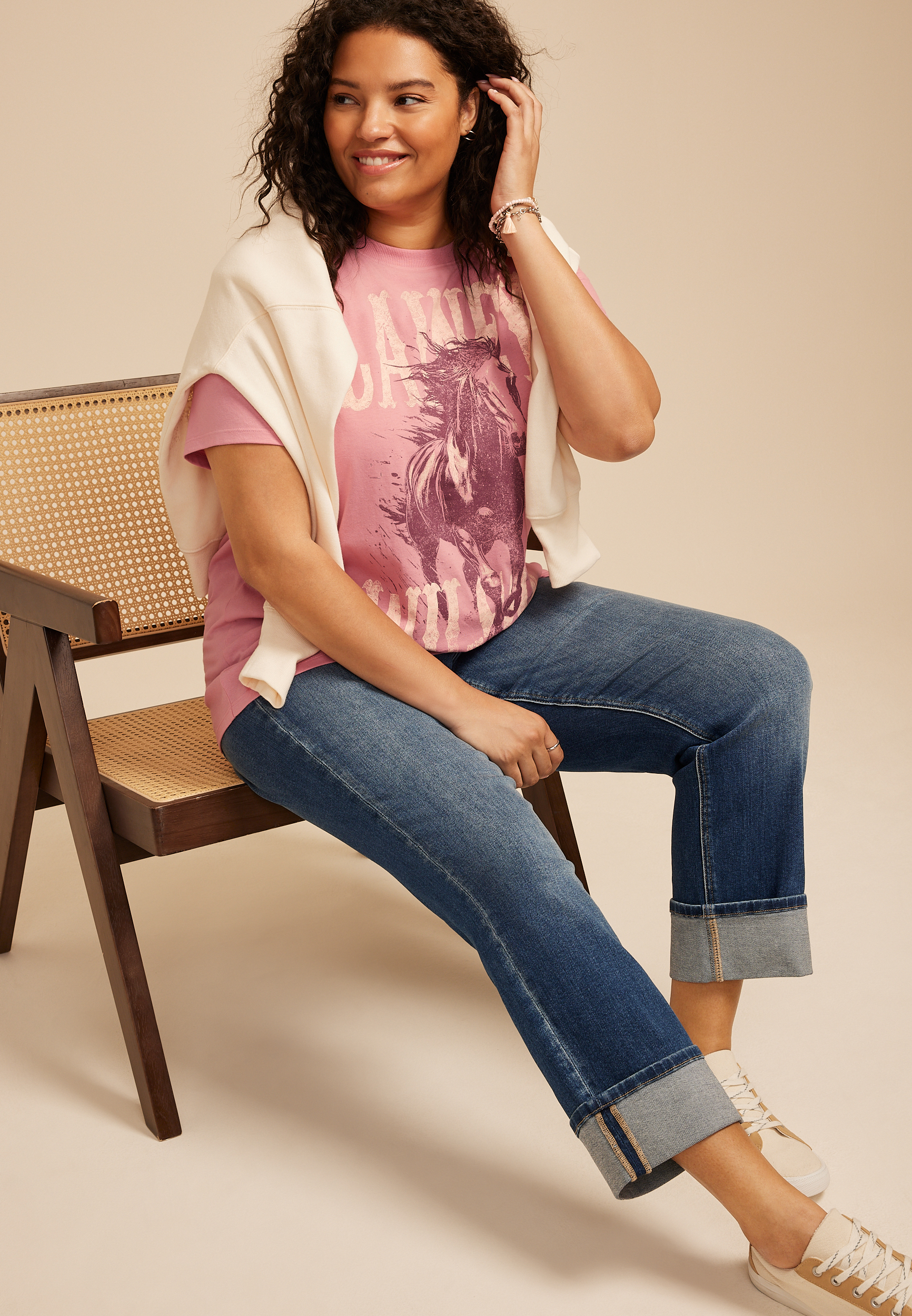 Plus Size Lainey Wilson Oversized Fit Graphic Tee, C4441, large