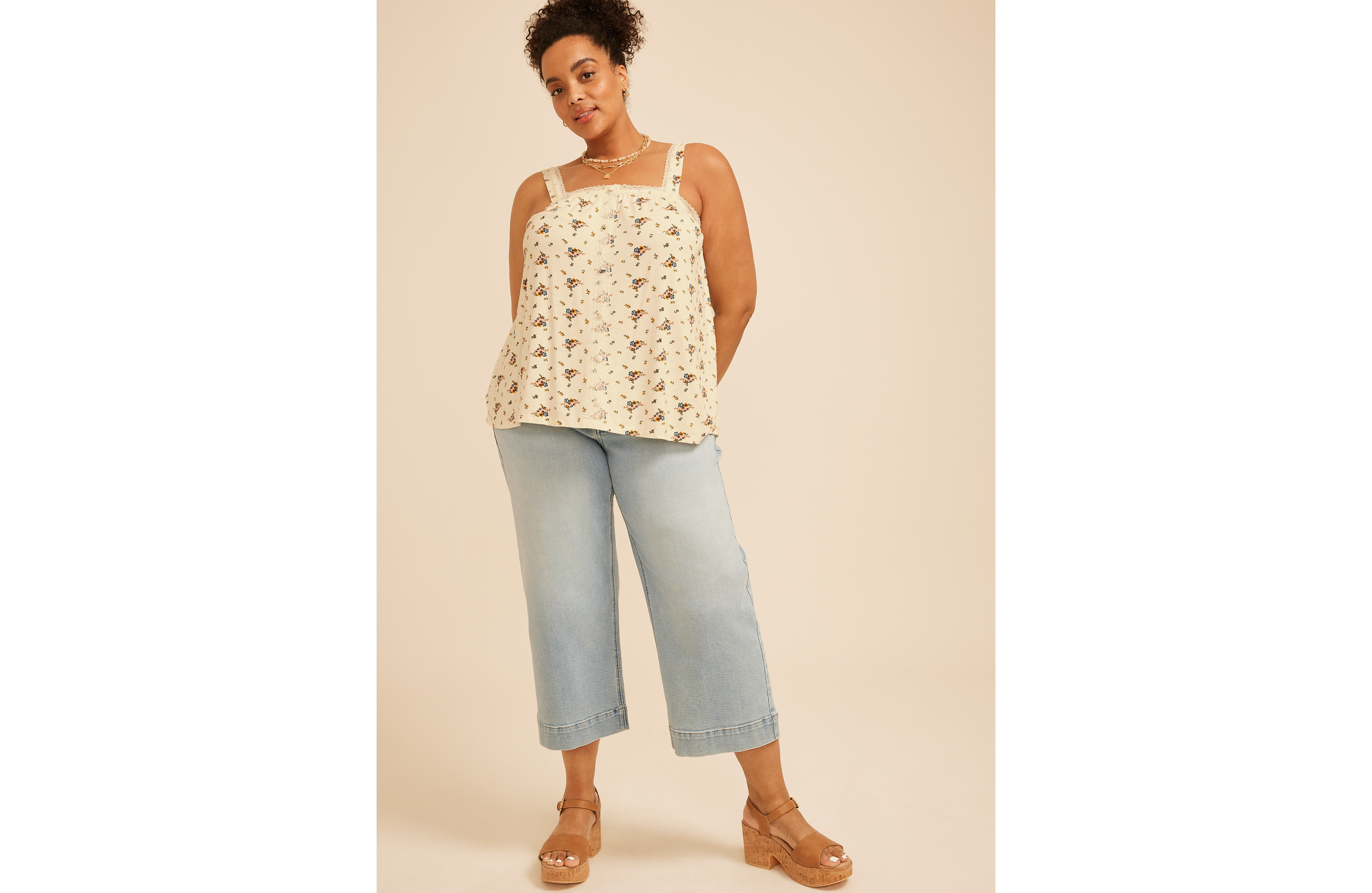 Plus Floral Lace Trim Button Front Tank Top