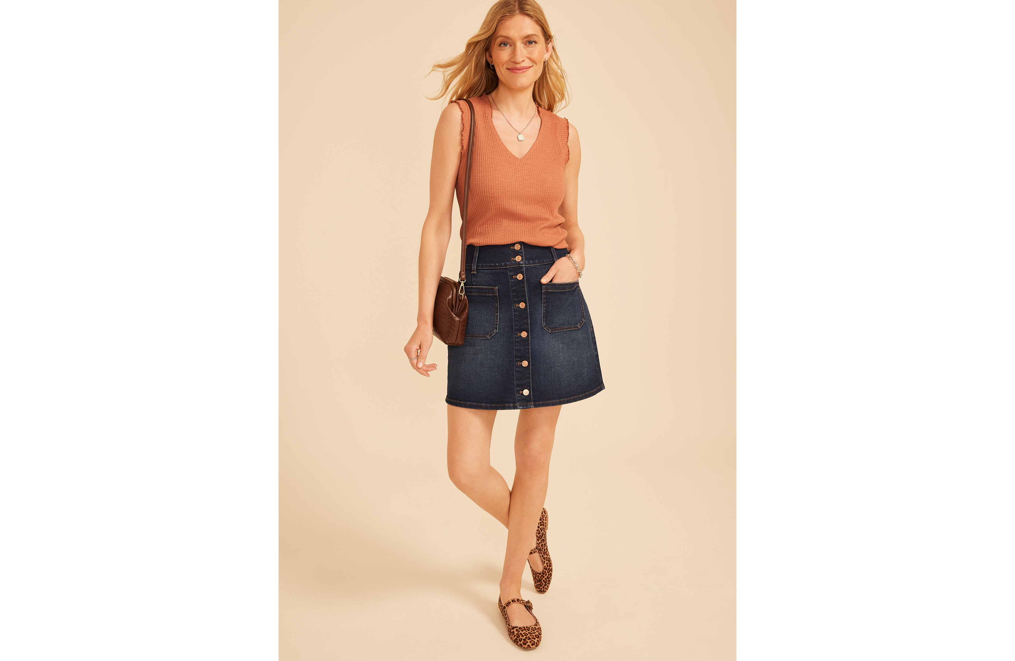 Ruffle Trim Ribbed V Neck Tank Top