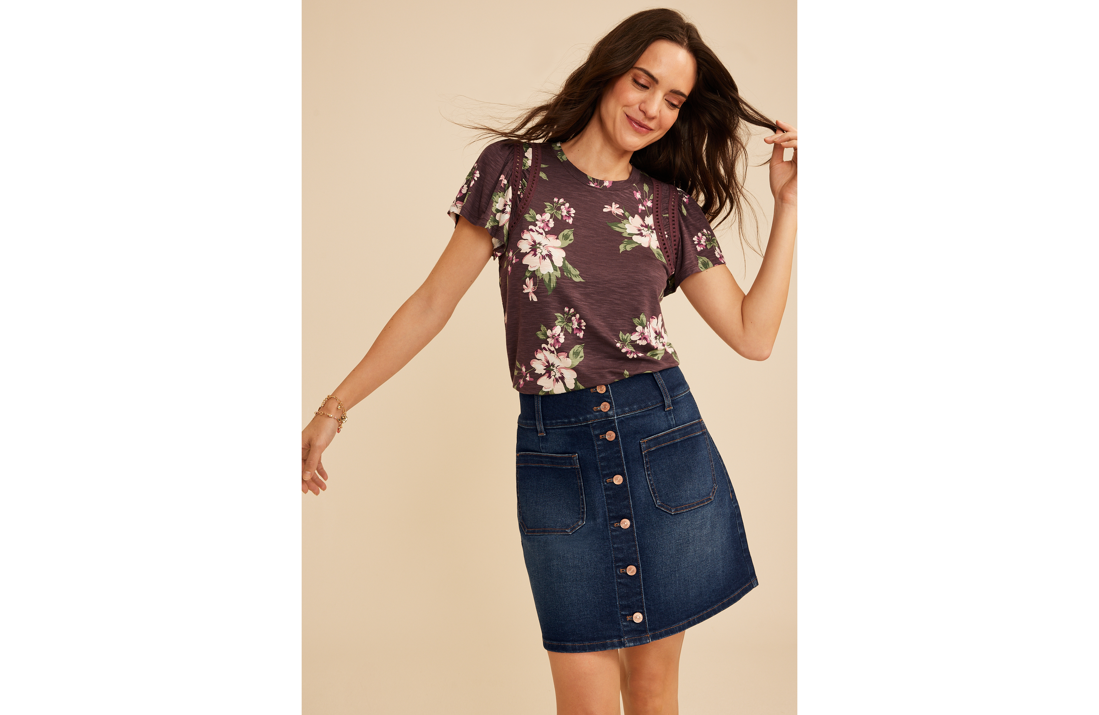 Lattice Trim Floral Flutter Sleeve Tee