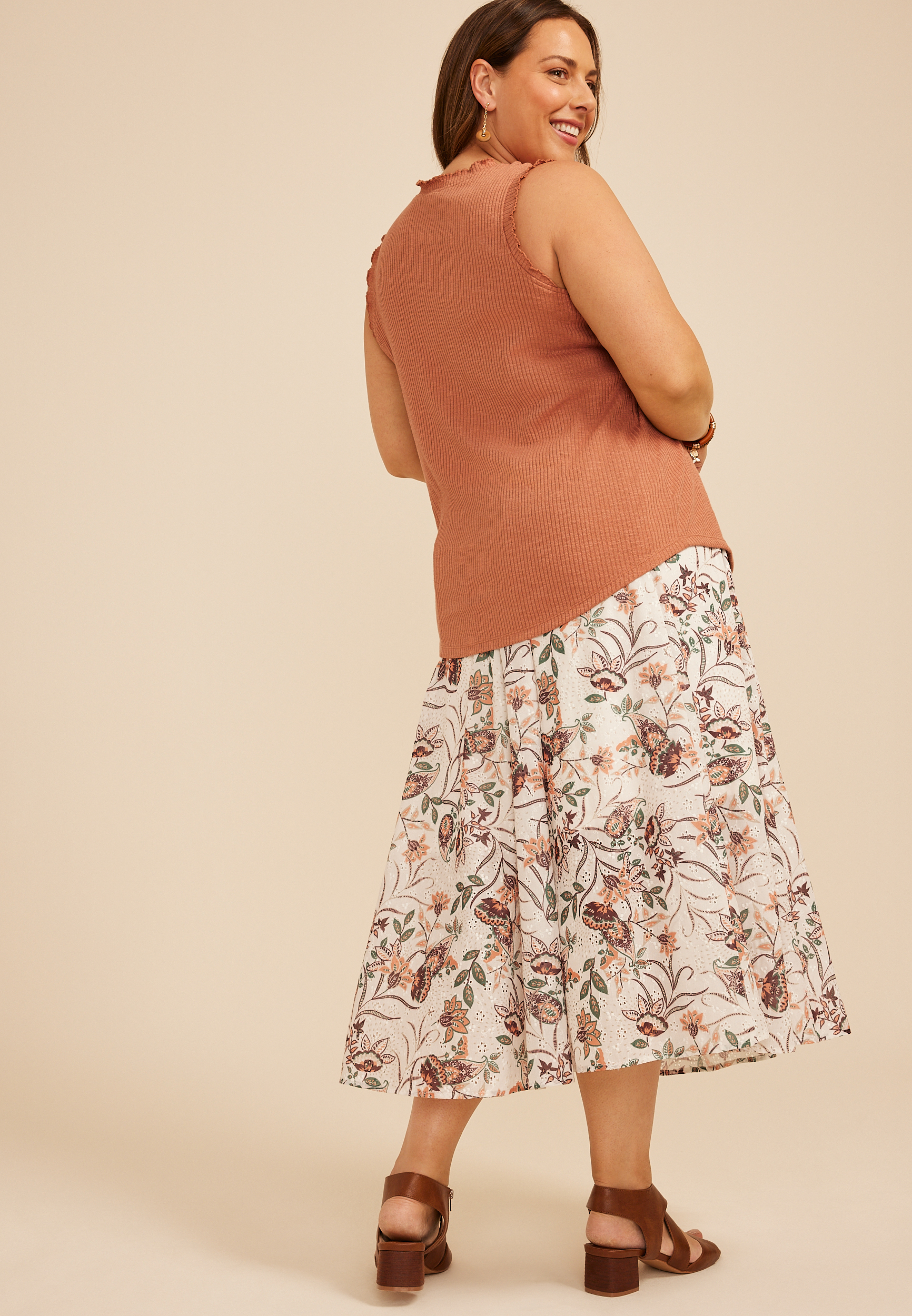 Plus Size Ruffle Trim Ribbed V Neck Tank Top - thumbnail 8