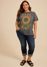 Plus Size Free Spirit Sunflower Oversized Fit Graphic Tee, C106, small