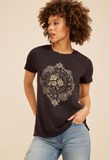 Floral Medallion Classic Fit Graphic Tee, C106, small