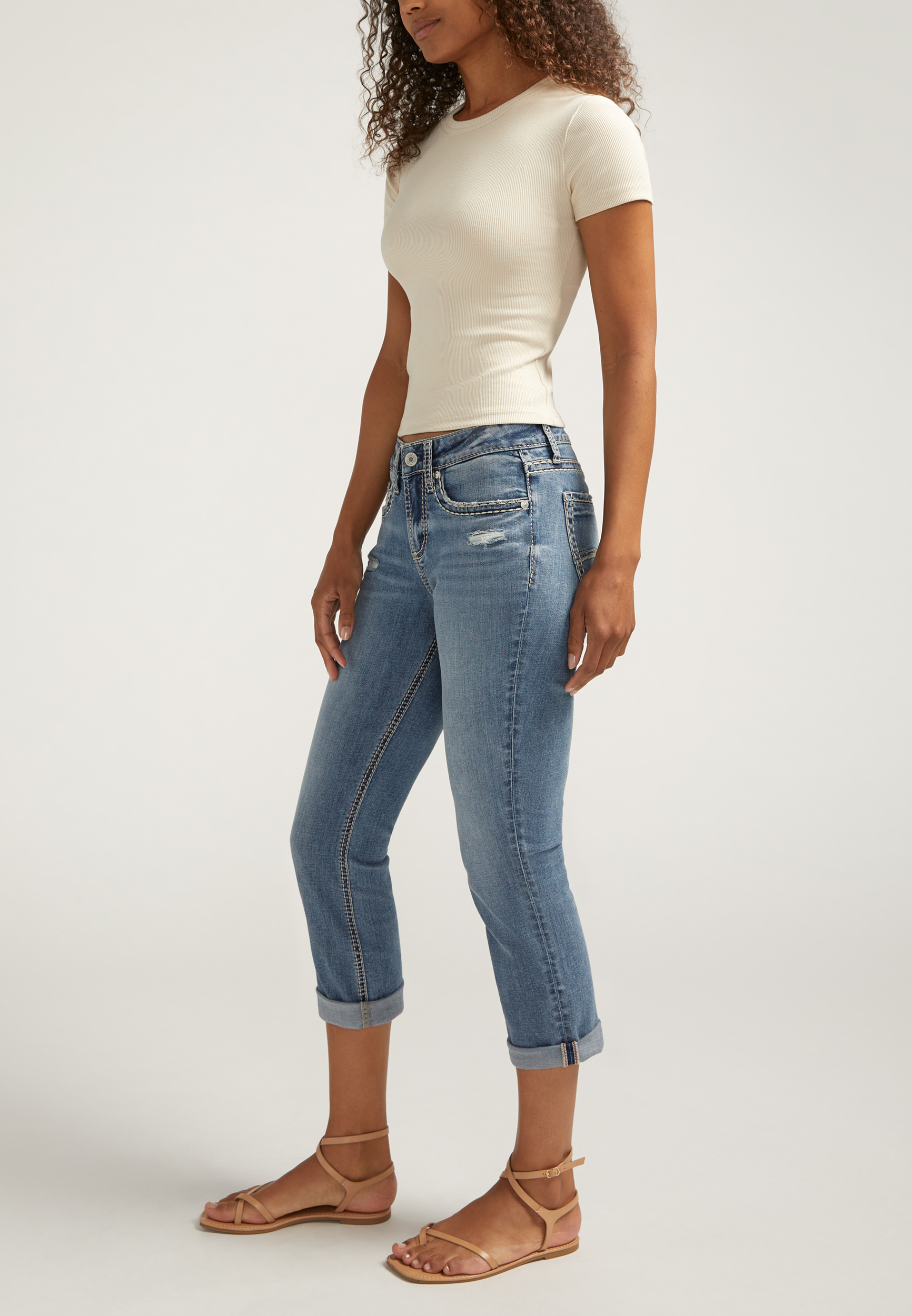 Silver Jeans Co.&reg; Suki Curvy Mid Rise Luxe Stretch Ripped Rolled Hem Capri, C3337, large