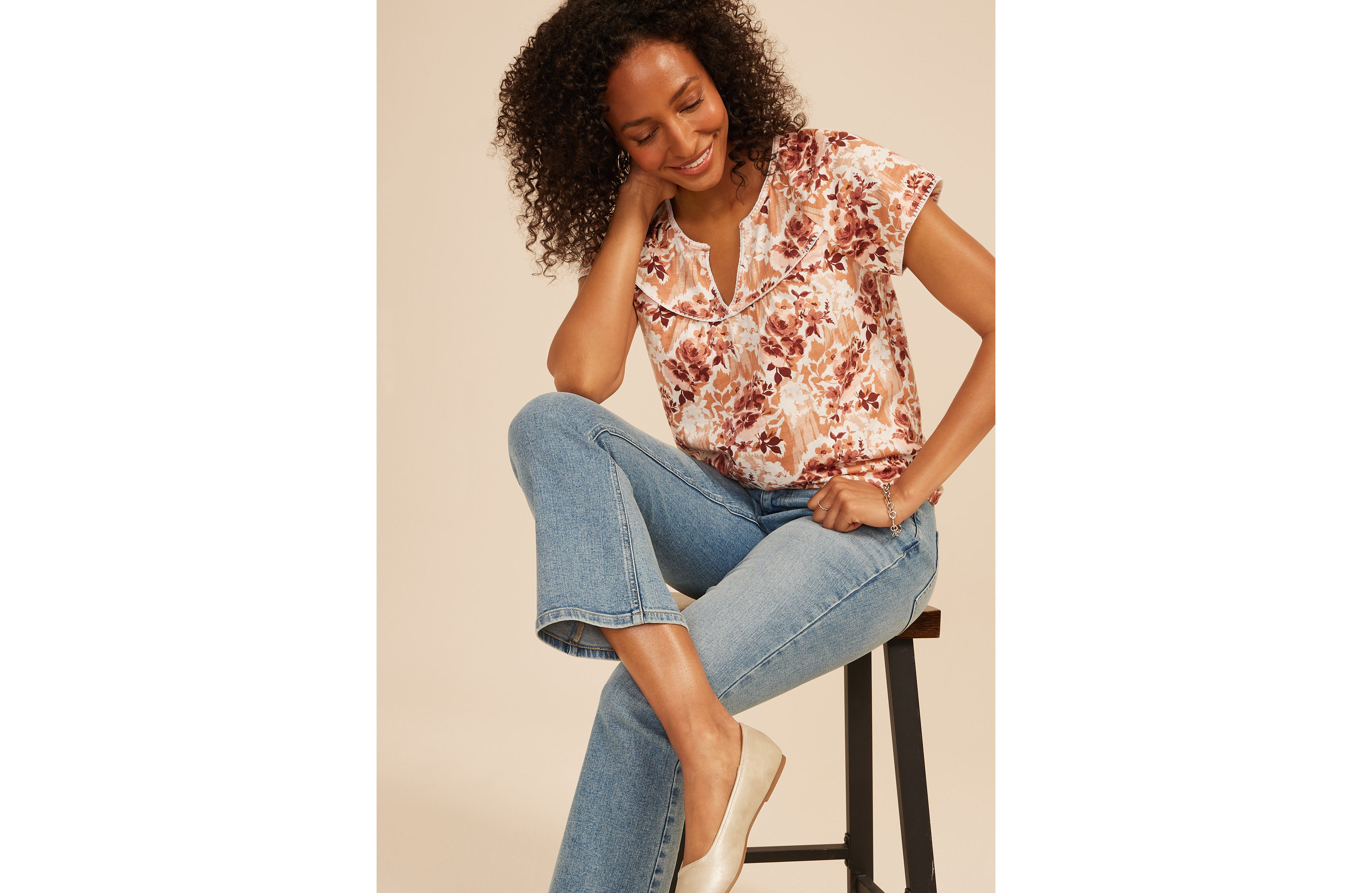 Embroidered Whipstitch Floral Flutter Sleeve Top