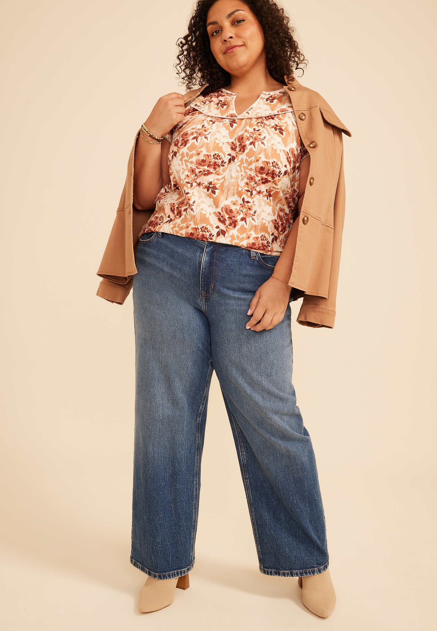 Plus Size Embroidered Whipstitch Floral Flutter Sleeve Top, C1524, large