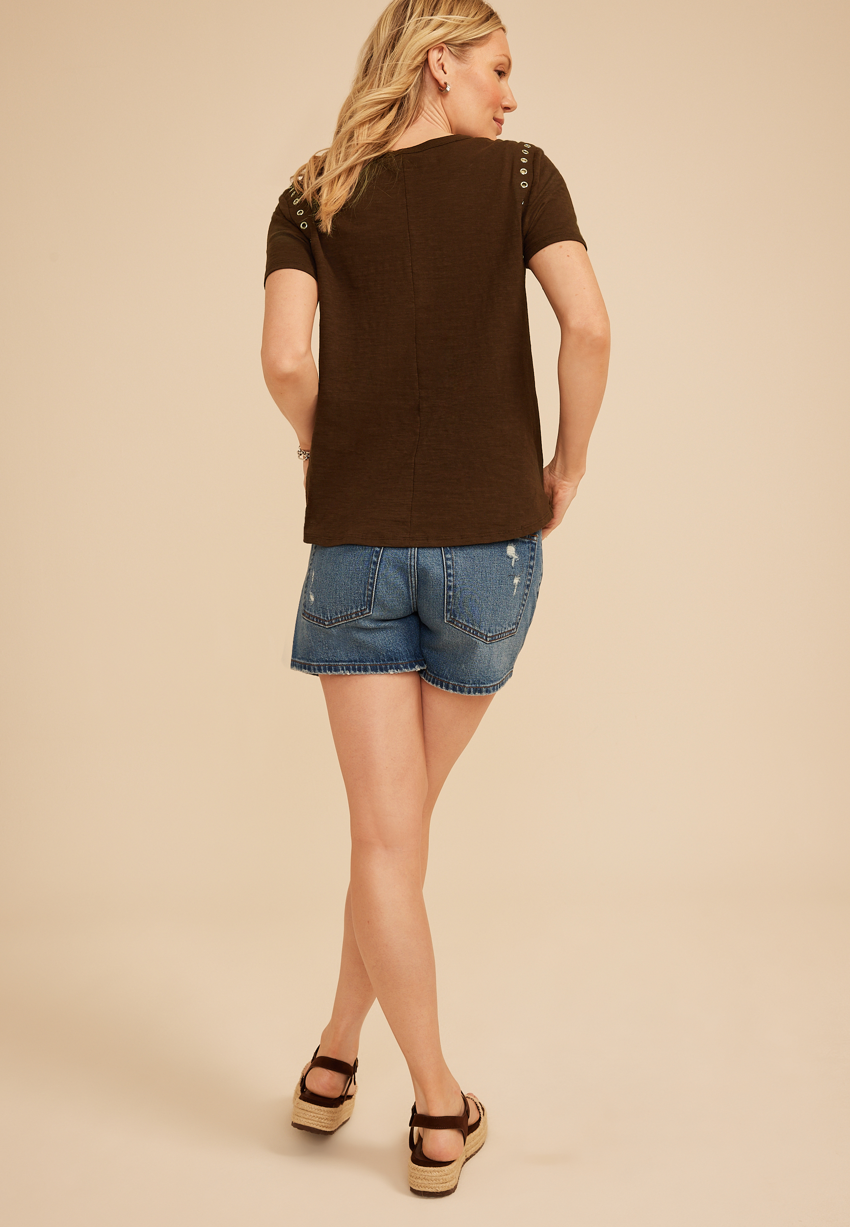 Studio Y Grommet Trim Tee, COFFEE BEAN, large
