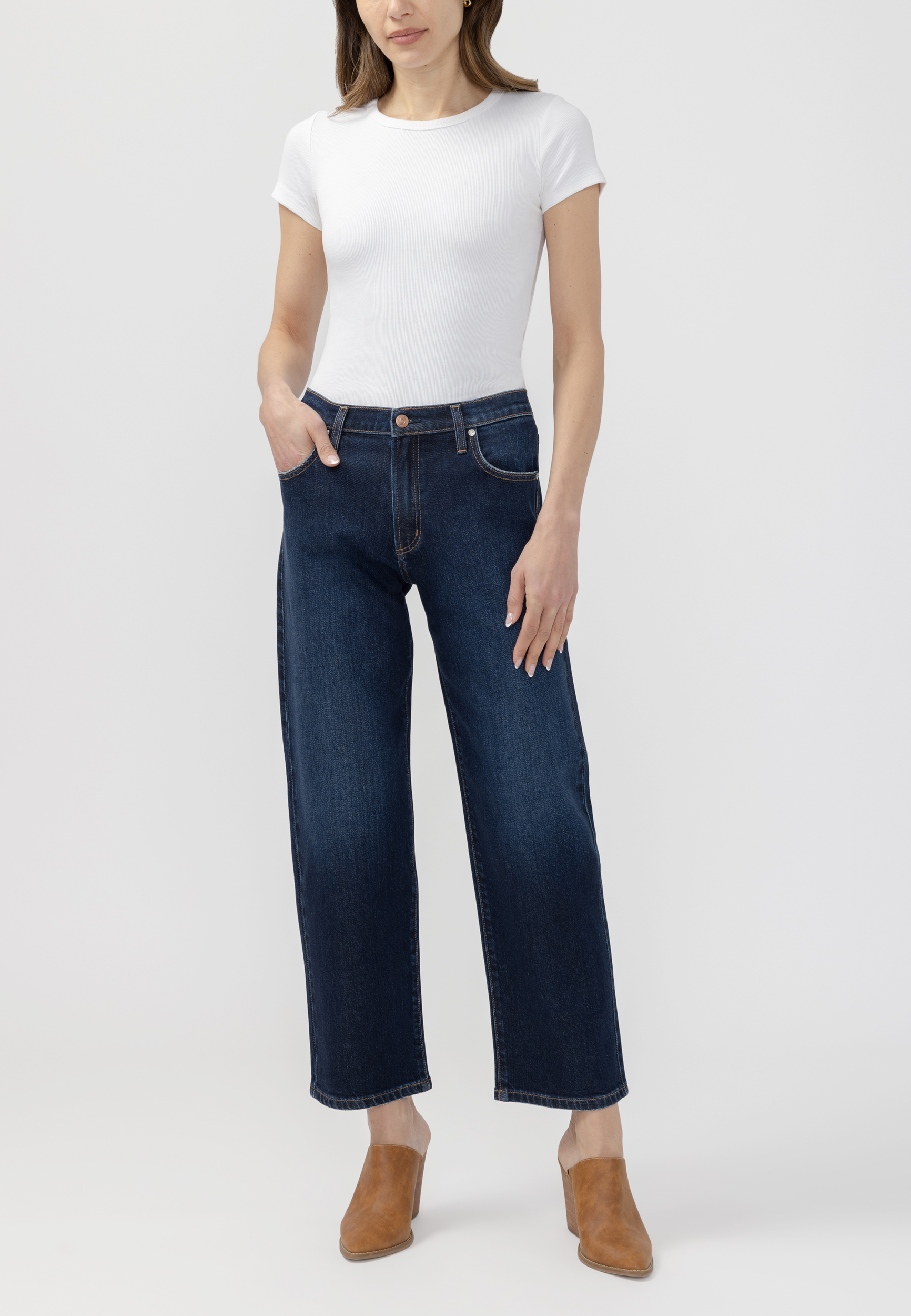 Silver Jeans Co.&reg; Mid Rise 90s Relaxed Straight Jean